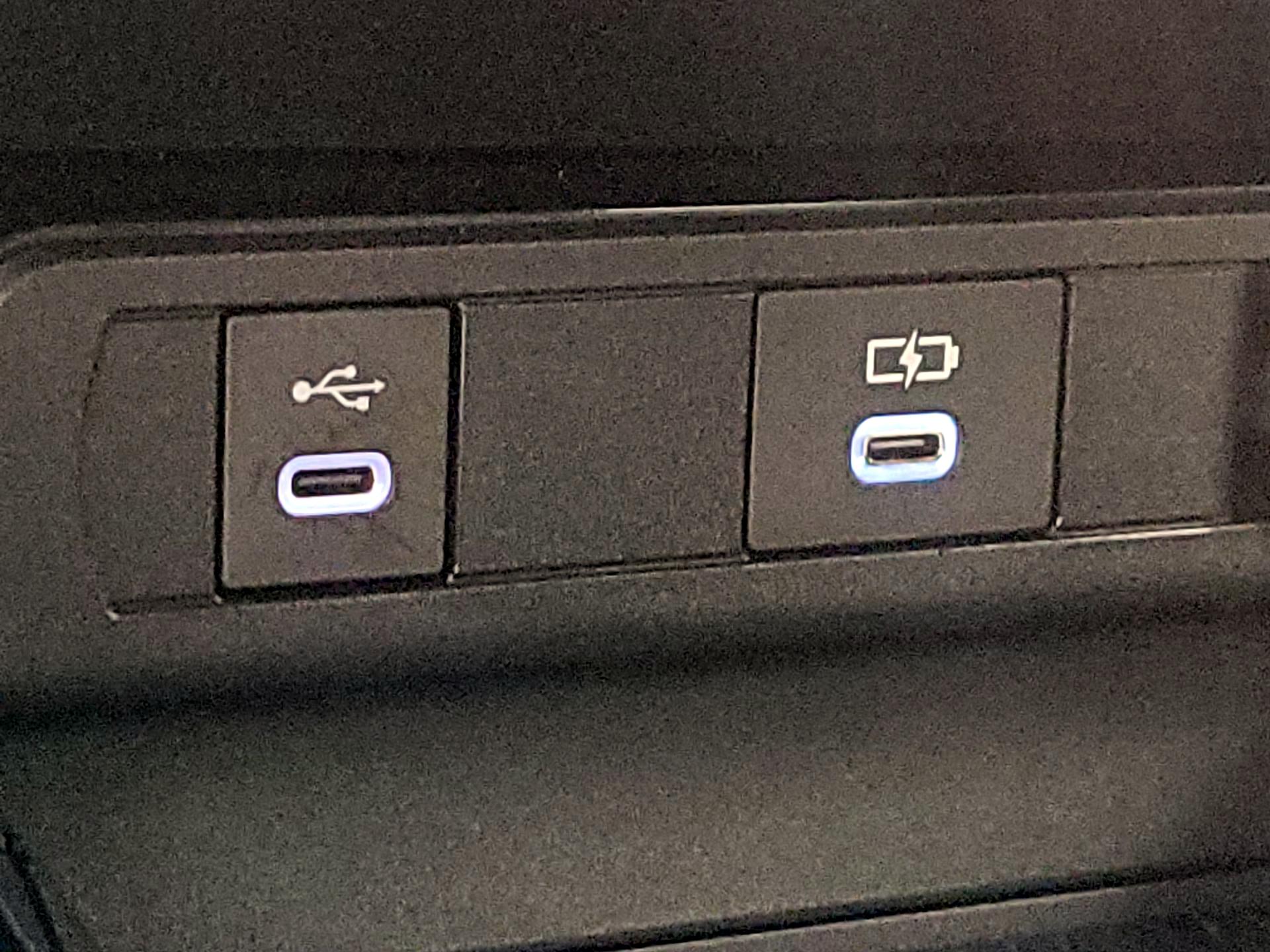 Thumbnail: 2024 Toyota Prius - 18