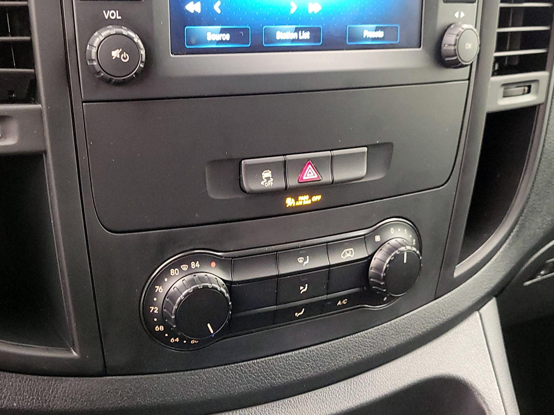 Thumbnail: 2022 Mercedes-Benz Metris - 17