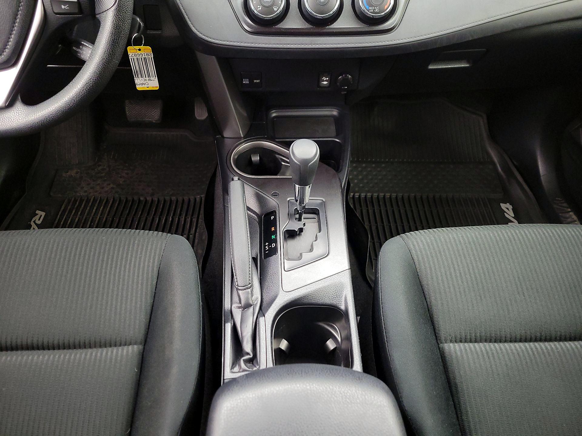 Thumbnail: 2018 Toyota RAV4 - 17