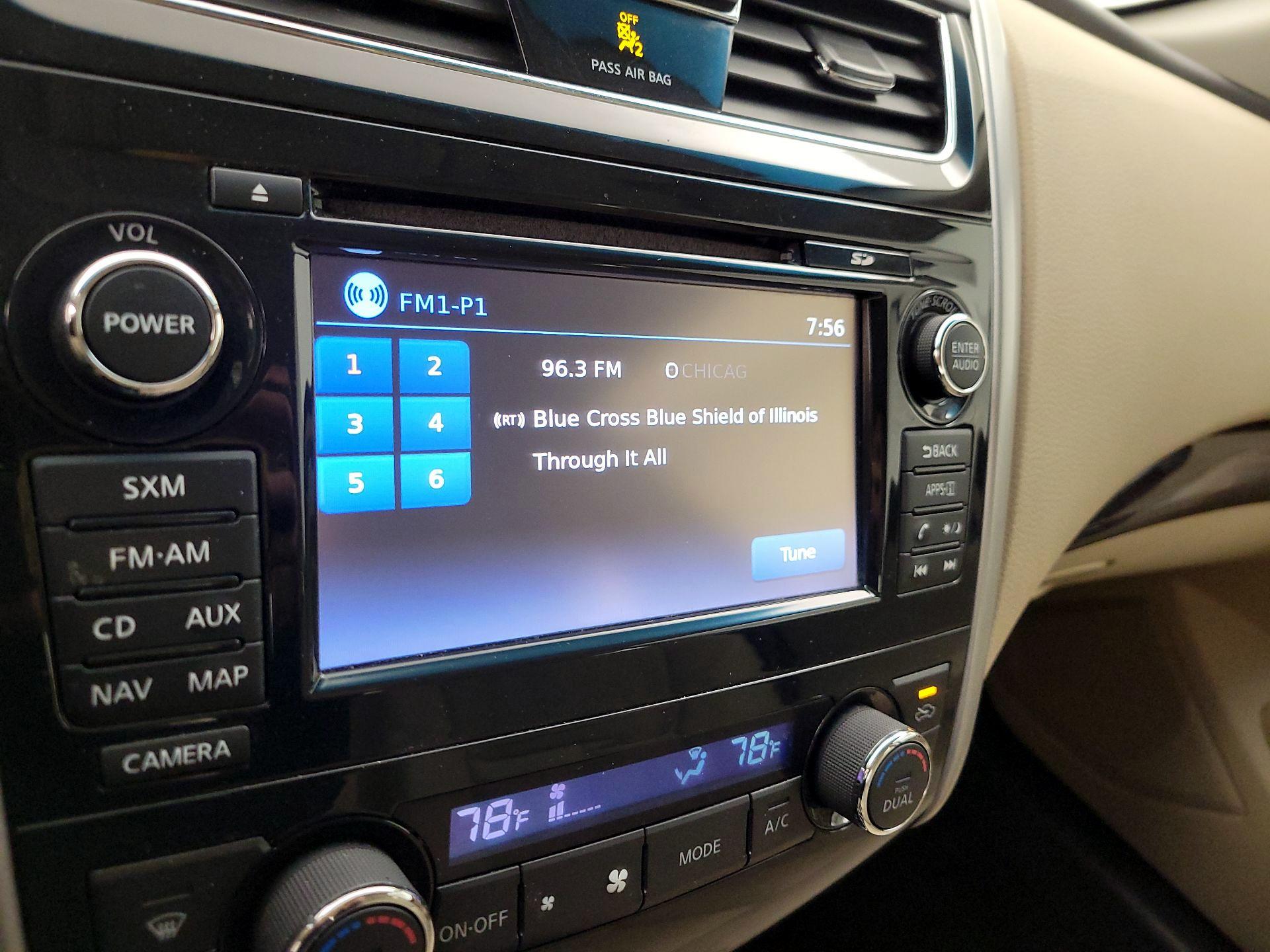 Thumbnail: 2015 Nissan Altima - 15