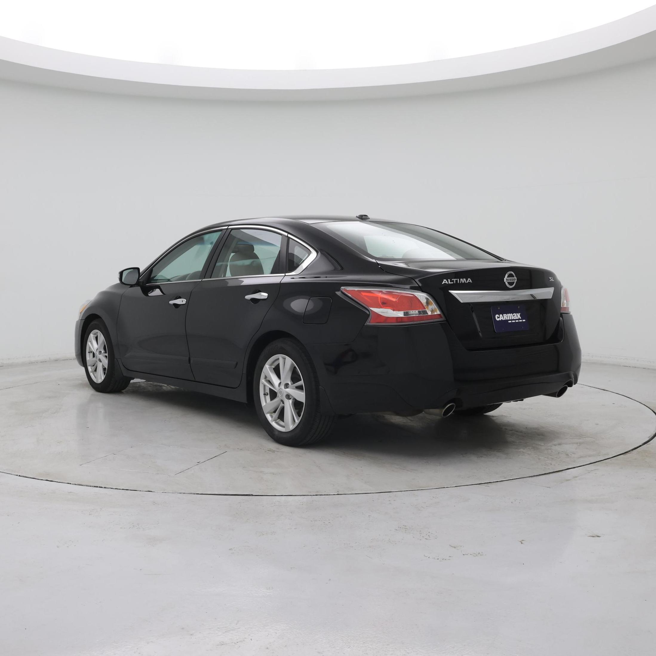 Thumbnail: 2015 Nissan Altima - 2