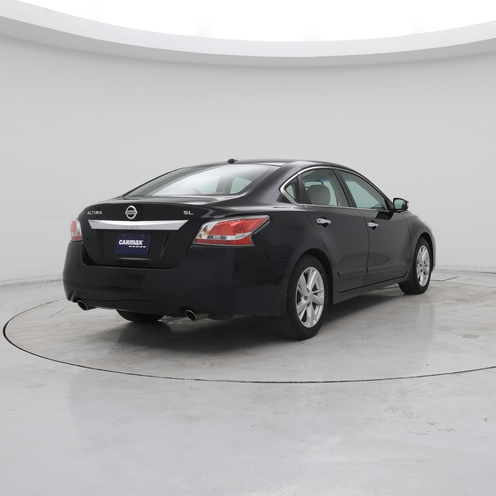 Thumbnail: 2015 Nissan Altima - 8