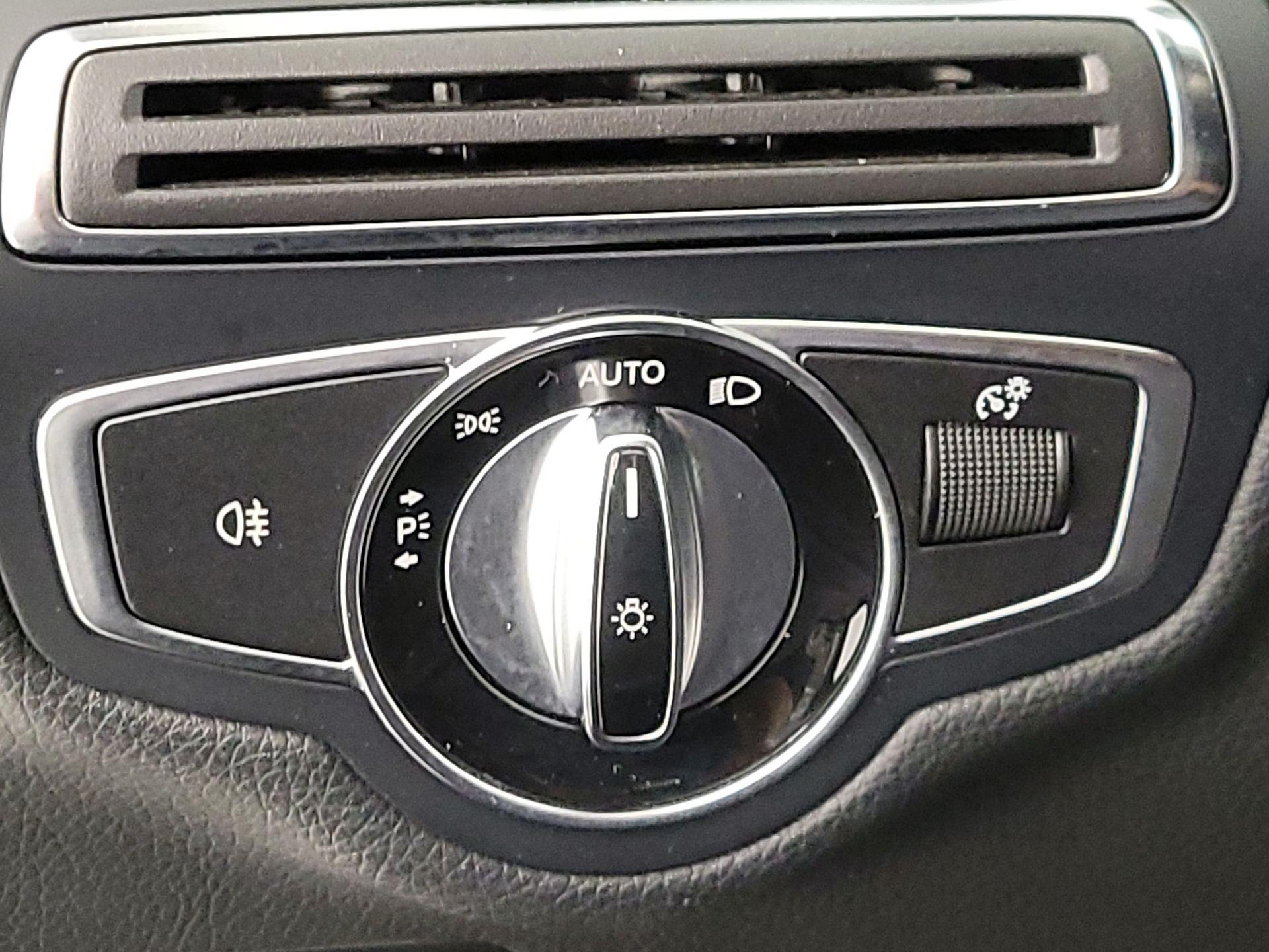 Thumbnail: 2017 Mercedes-Benz C-Class - 13