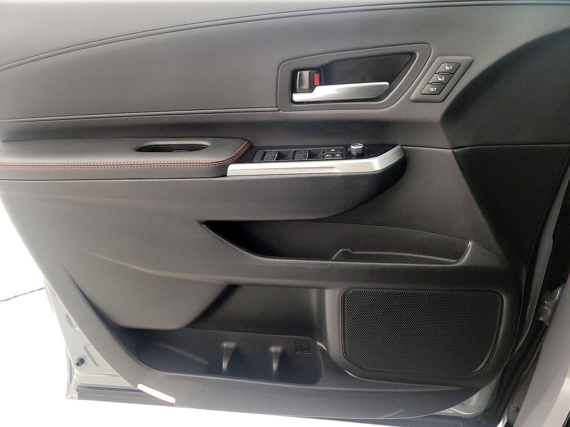 Thumbnail: 2025 Toyota Sienna - 12