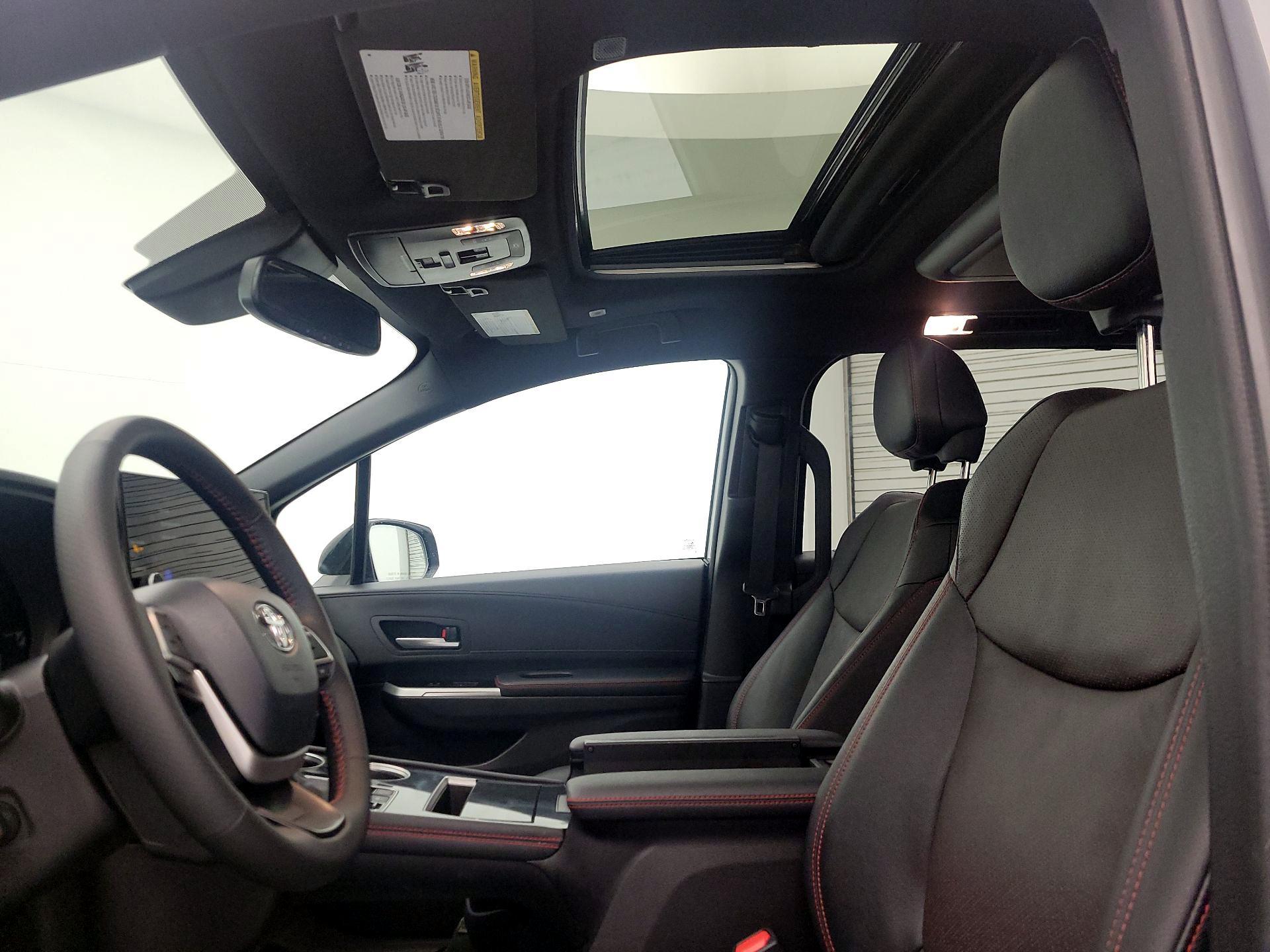 Thumbnail: 2025 Toyota Sienna - 19