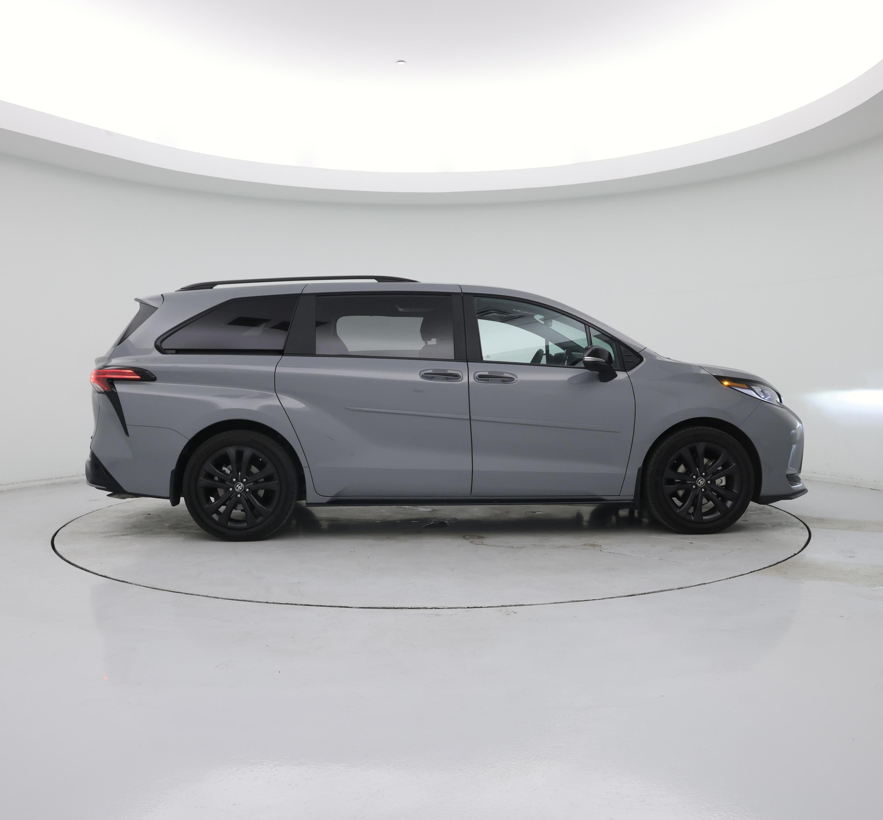 Thumbnail: 2025 Toyota Sienna - 7