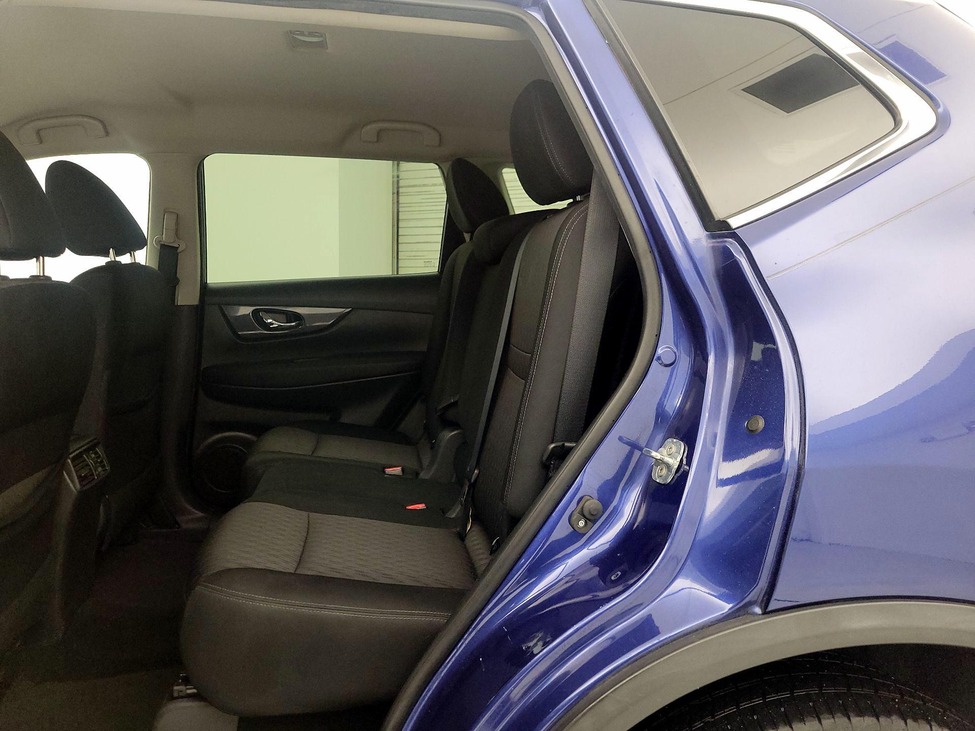 Thumbnail: 2018 Nissan Rogue - 20