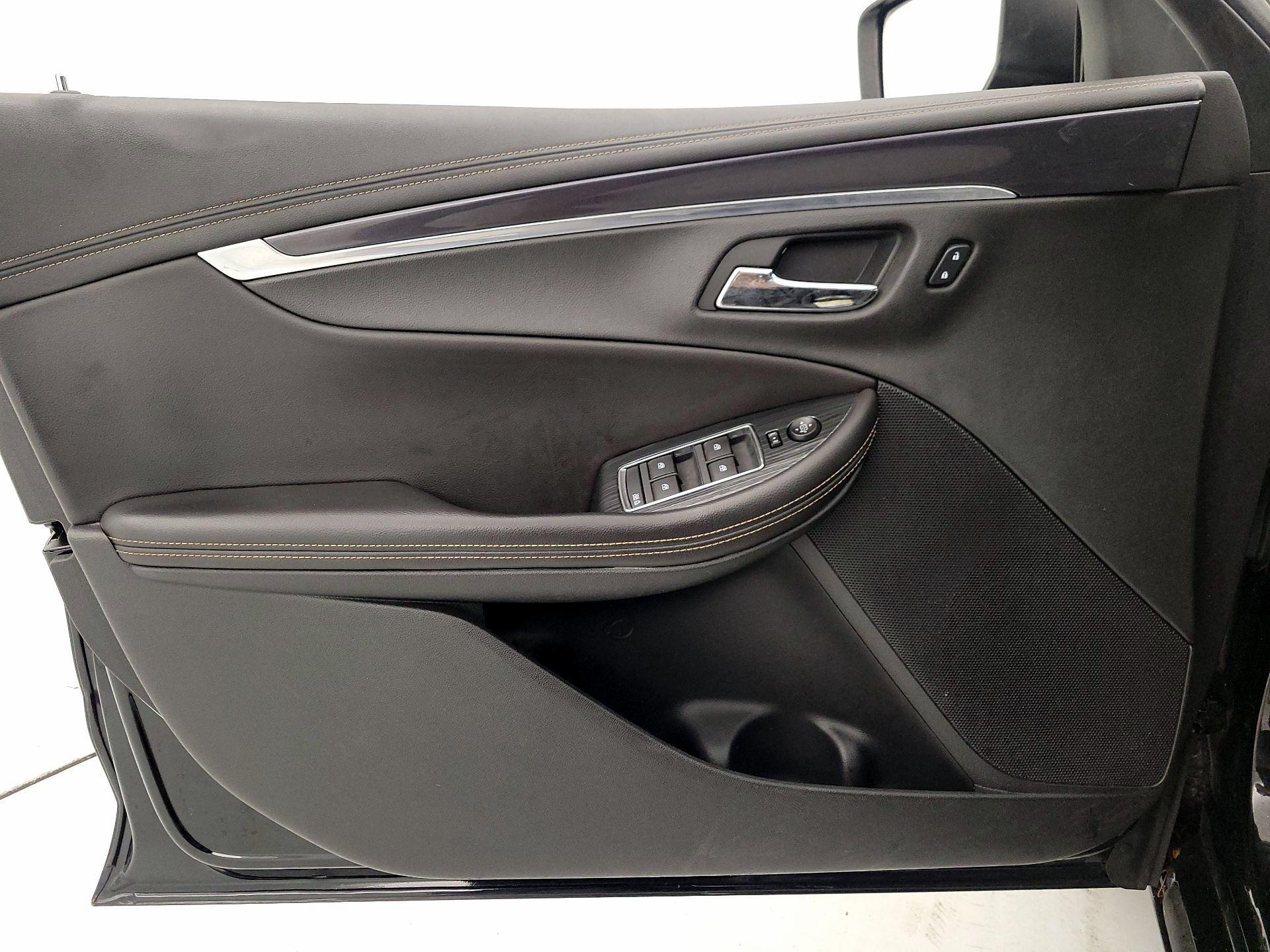 Thumbnail: 2016 Chevrolet Impala - 12