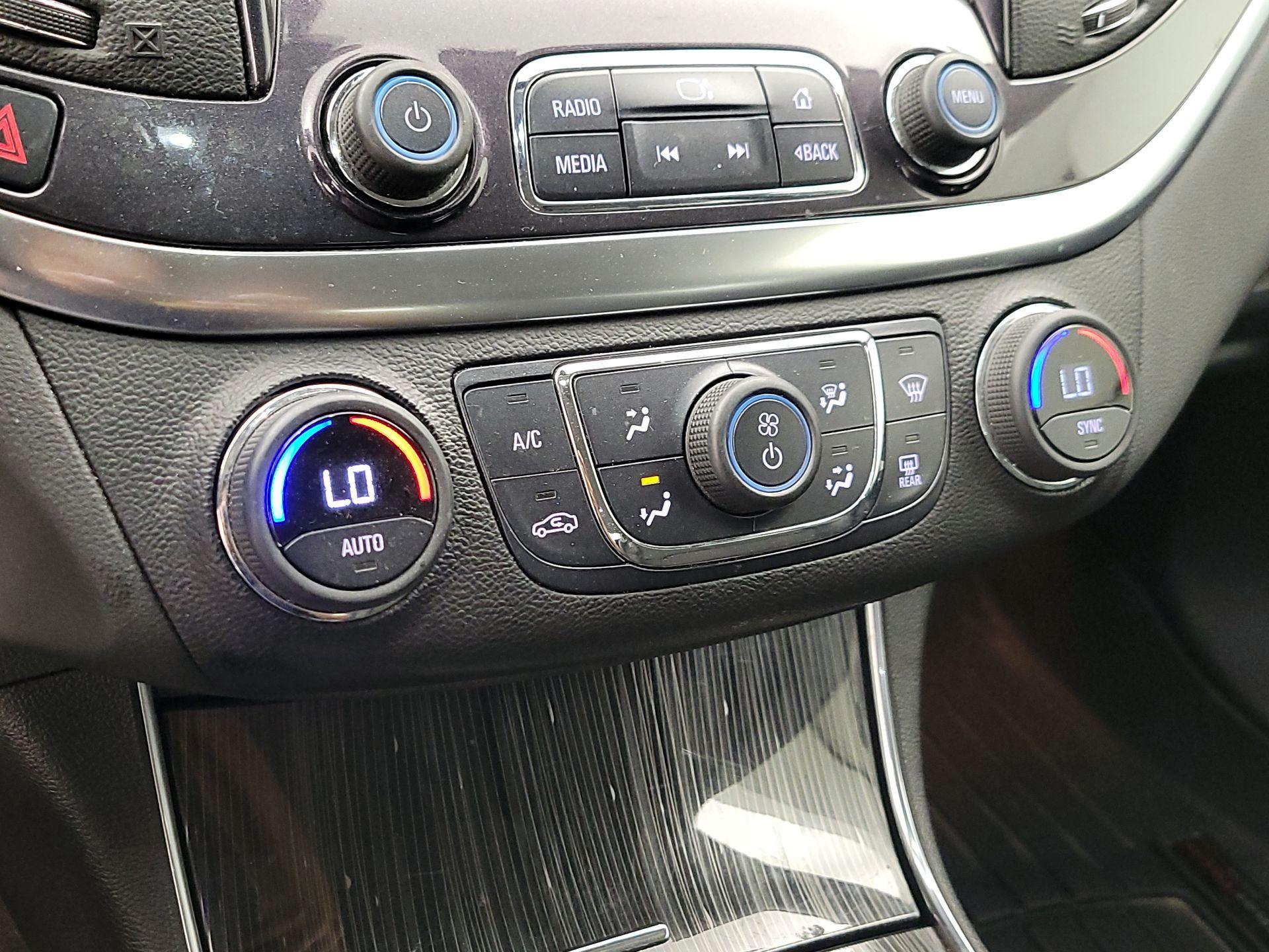 Thumbnail: 2016 Chevrolet Impala - 16