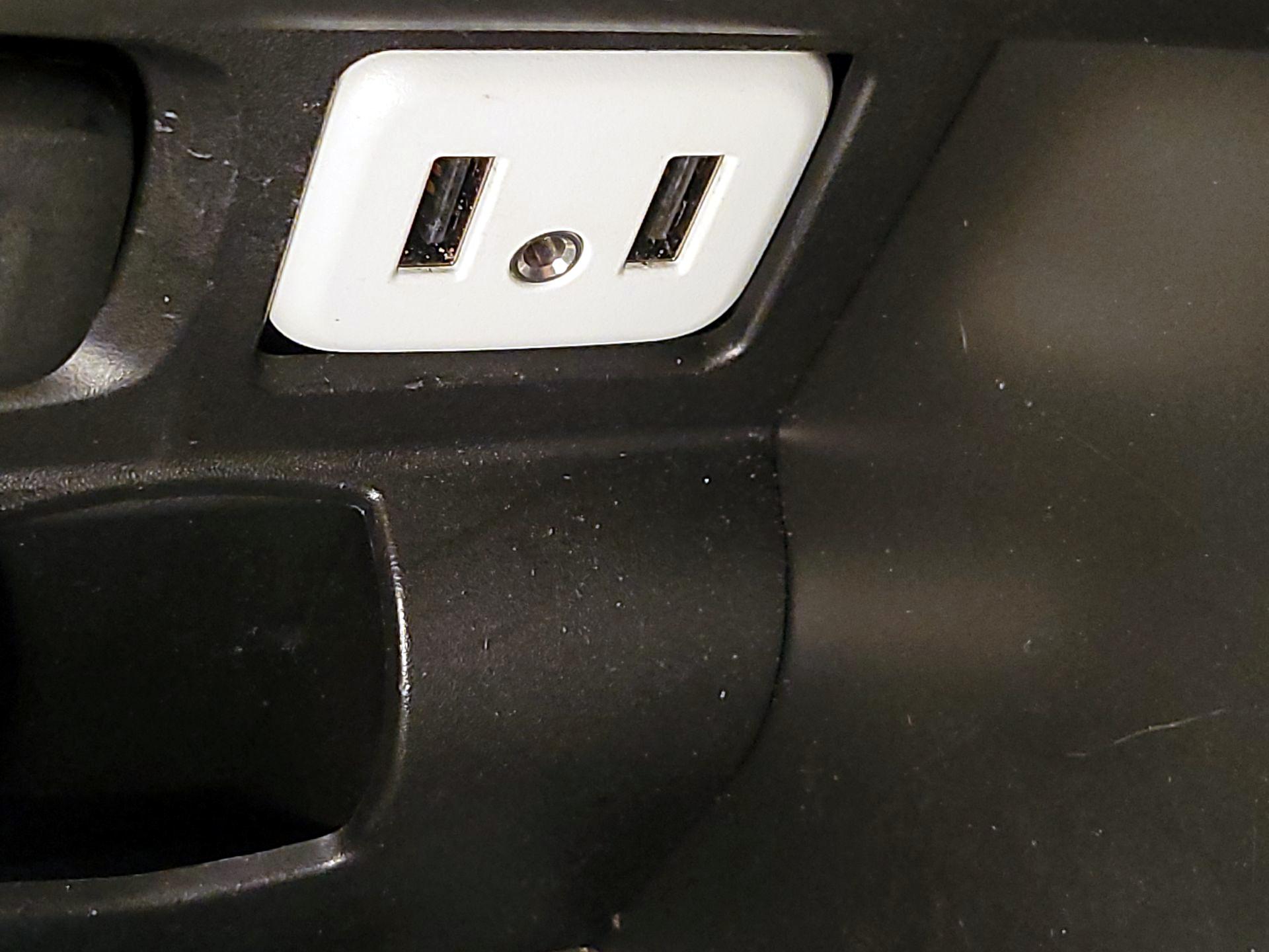 Thumbnail: 2016 Chevrolet Impala - 18