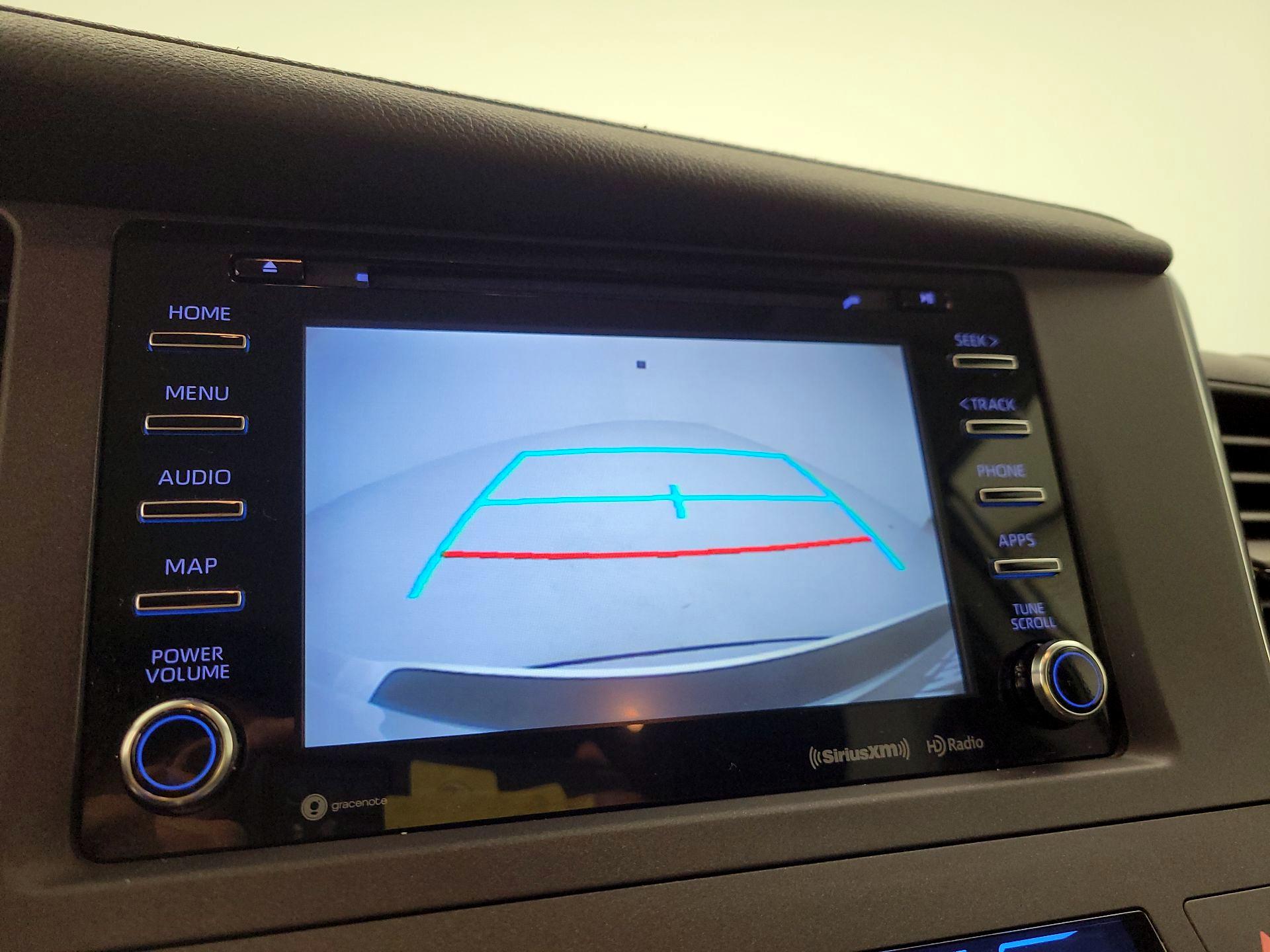 Thumbnail: 2019 Toyota Sienna - 14