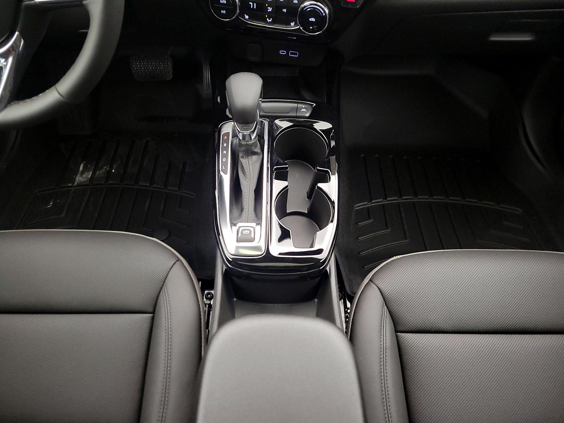 Thumbnail: 2025 Chevrolet Trax - 17