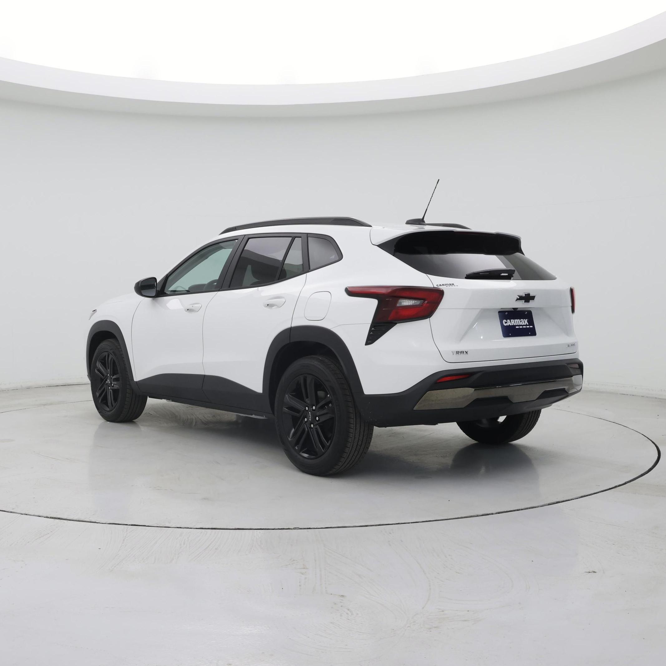 Thumbnail: 2025 Chevrolet Trax - 2