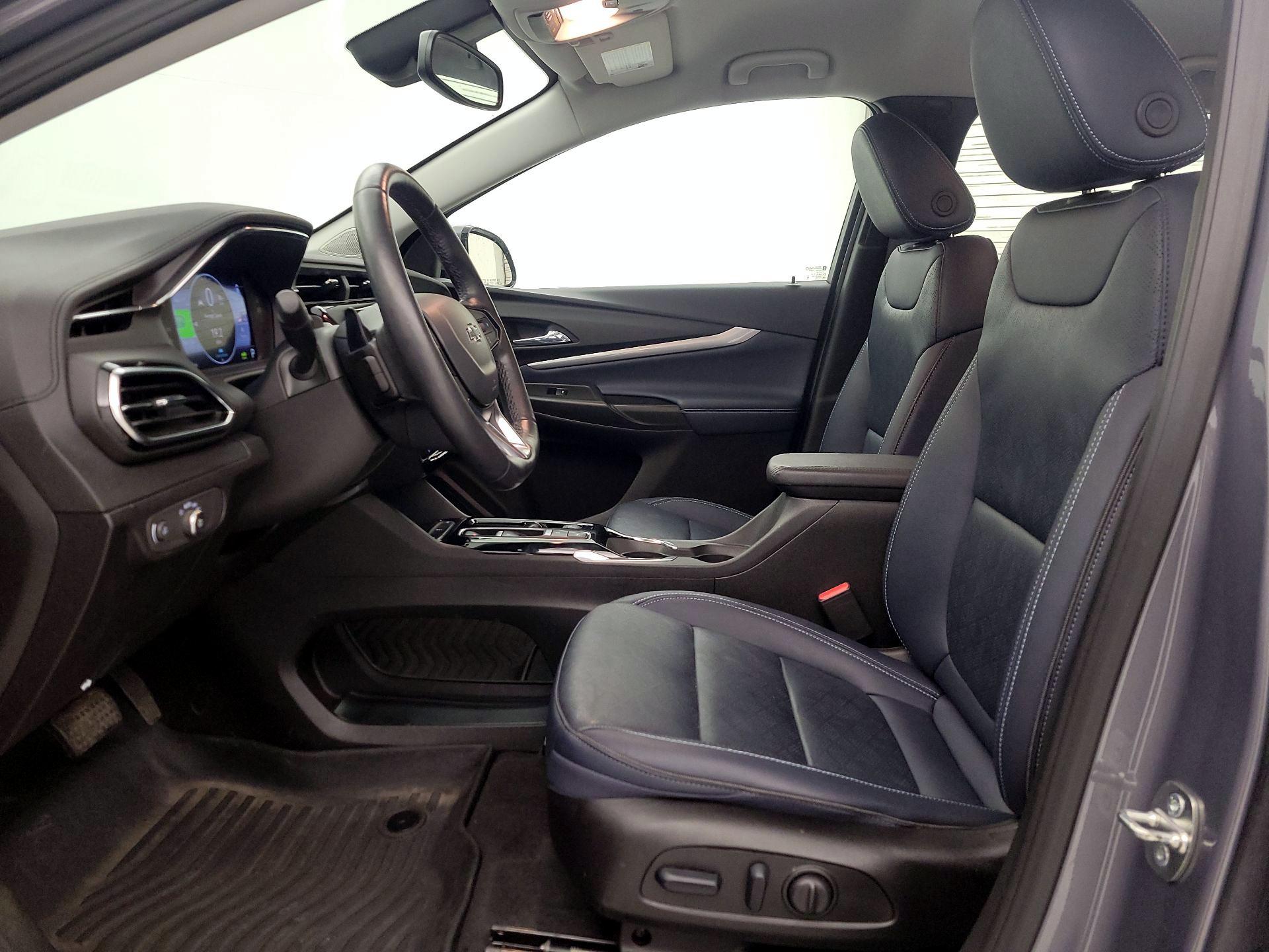 Thumbnail: 2023 Chevrolet Bolt EUV - 11