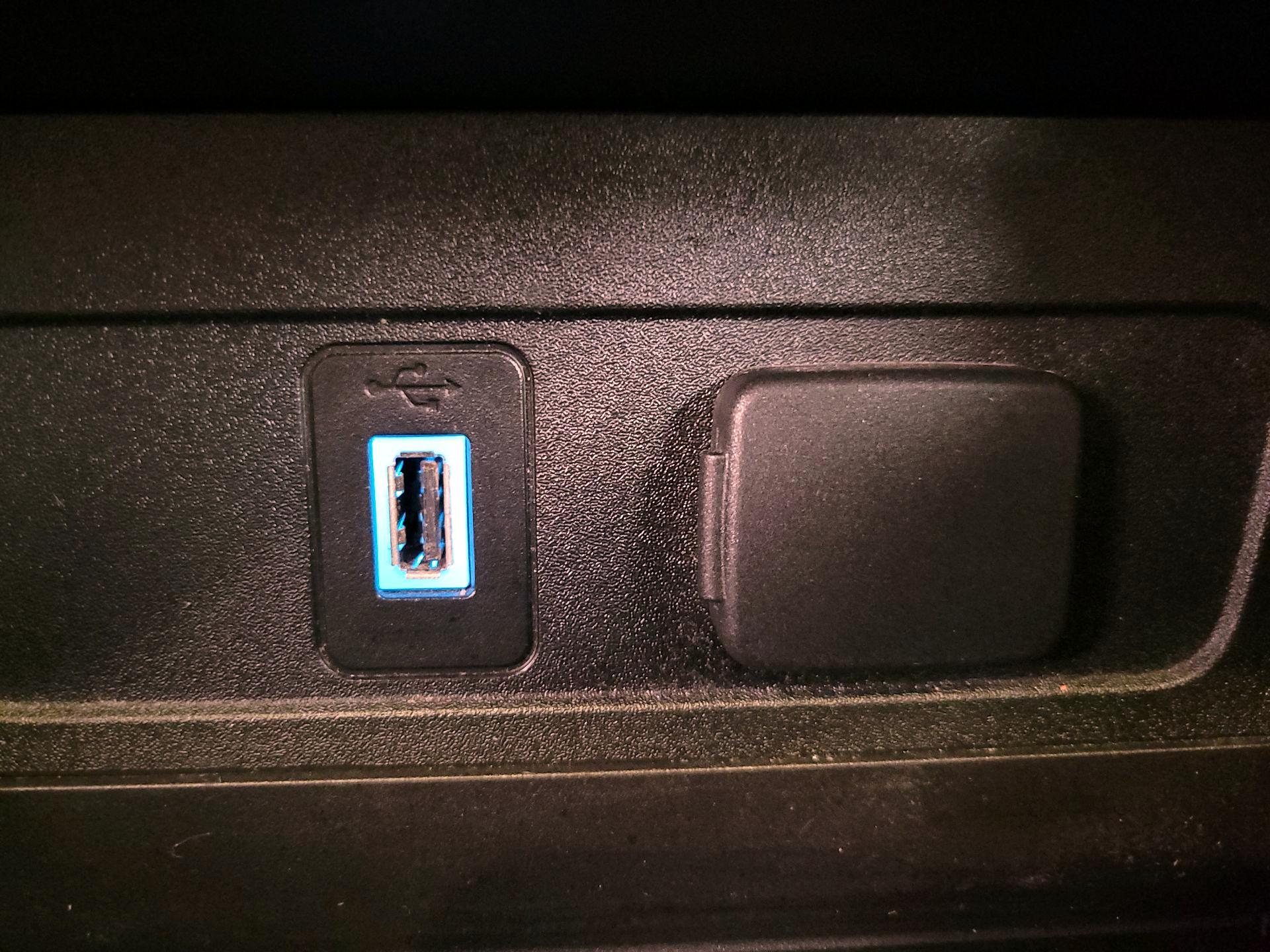 Thumbnail: 2017 Ford Escape - 18