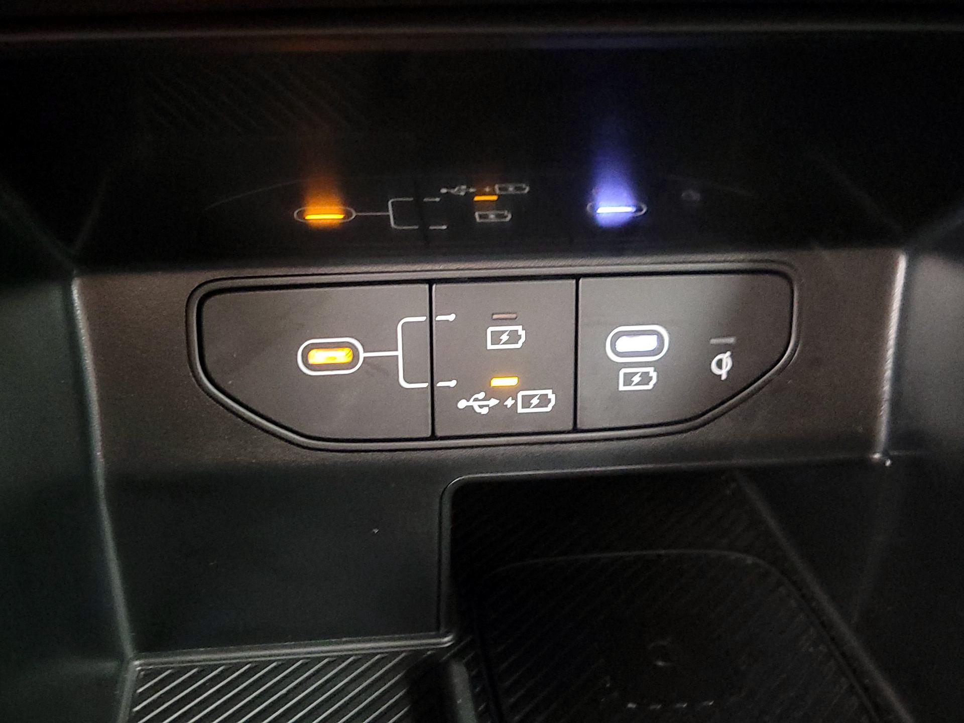 Thumbnail: 2024 Kia Sorento - 19