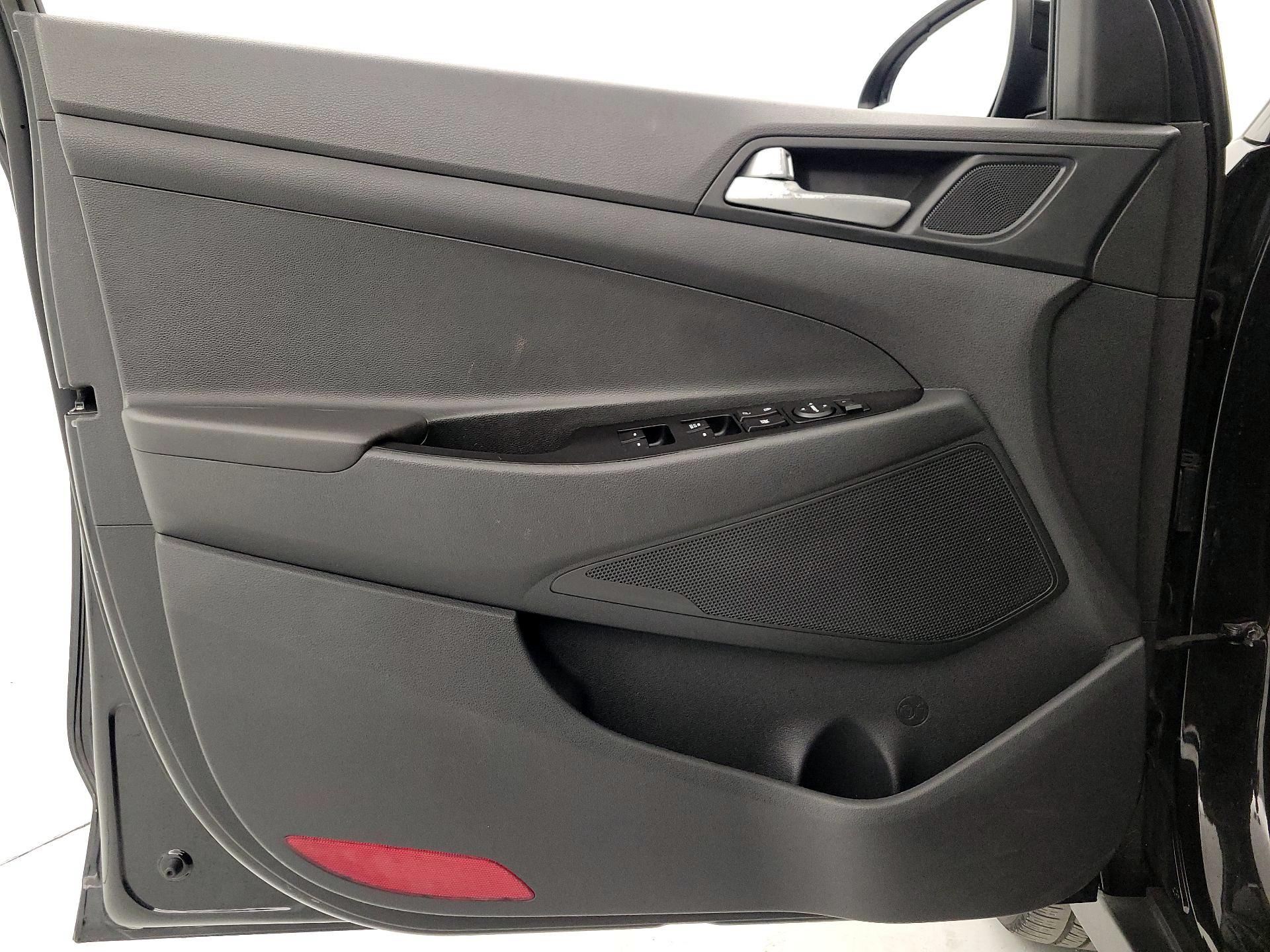 Thumbnail: 2021 Hyundai Tucson - 12