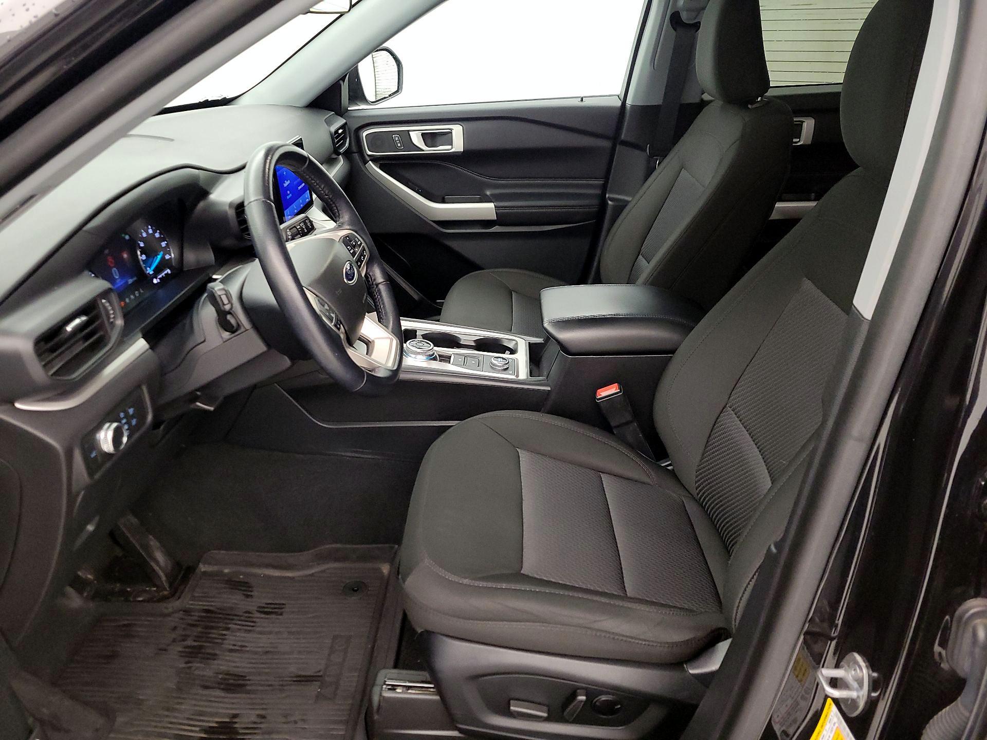 Thumbnail: 2022 Ford Explorer - 11