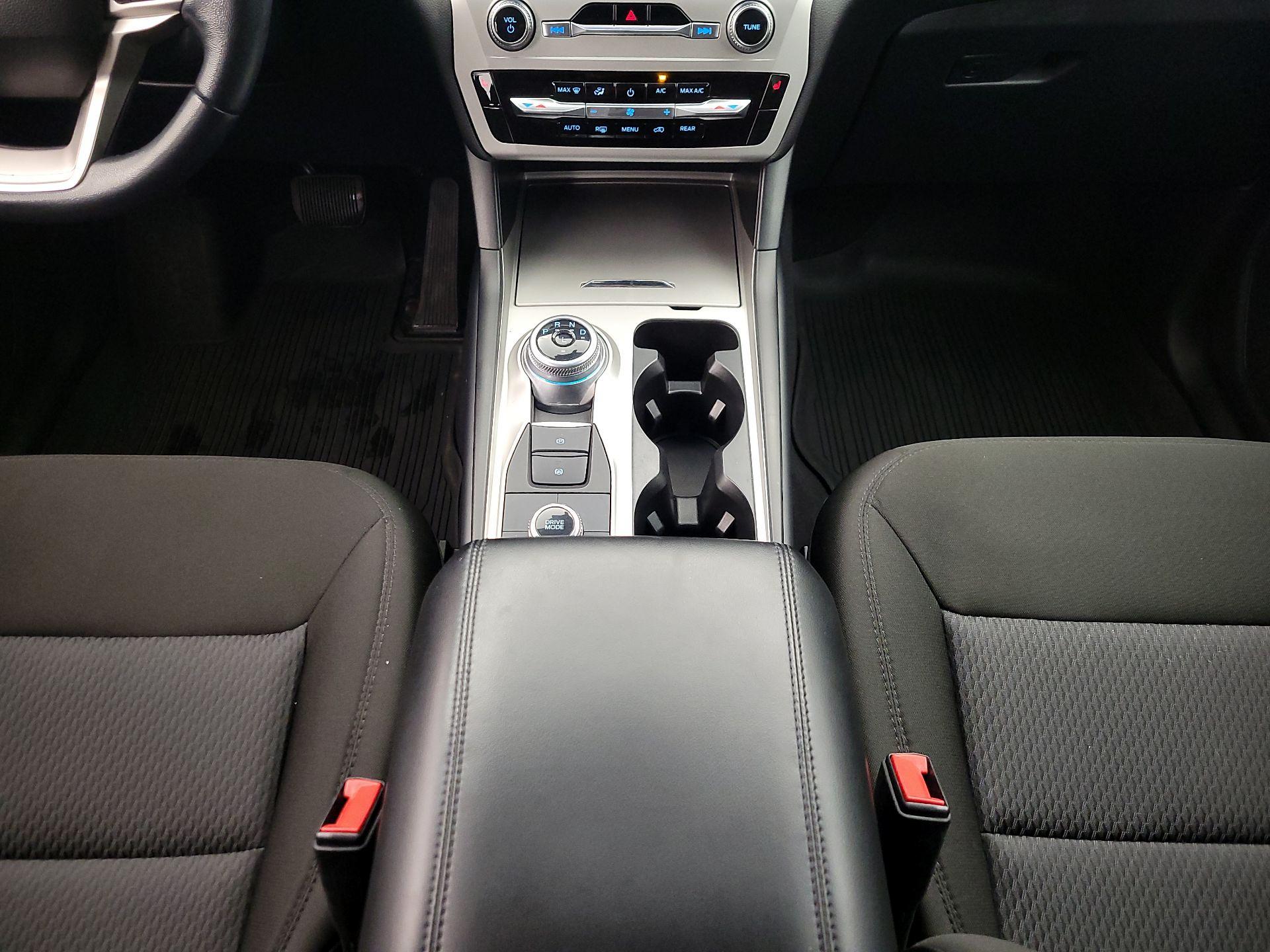 Thumbnail: 2022 Ford Explorer - 17