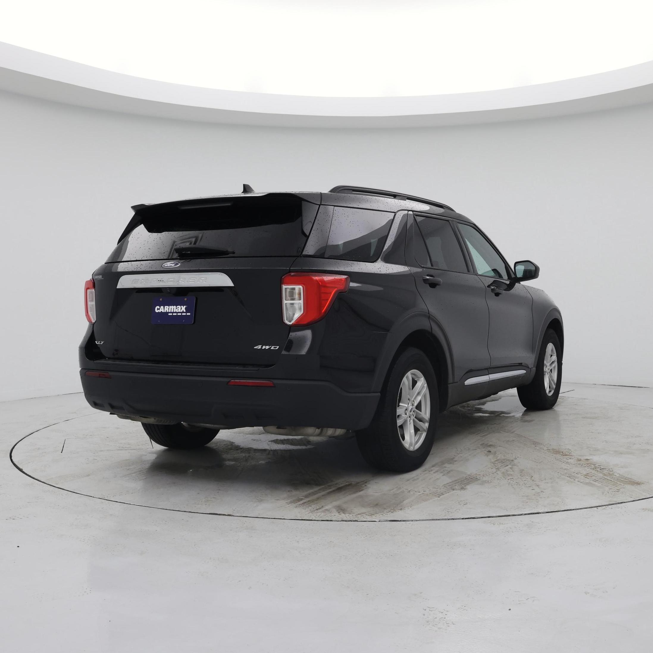 Thumbnail: 2022 Ford Explorer - 8