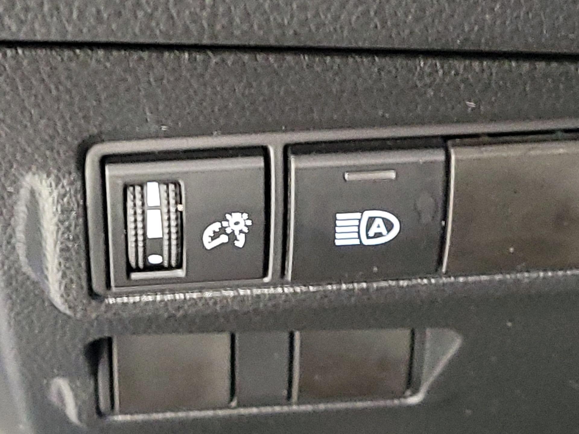 Thumbnail: 2023 Toyota Corolla Cross - 13