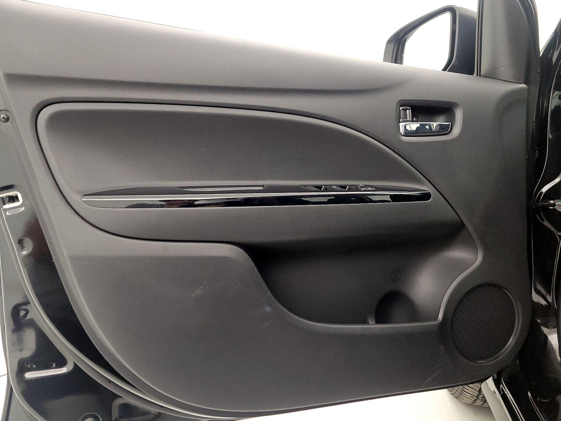 Thumbnail: 2019 Mitsubishi Mirage G4 - 12