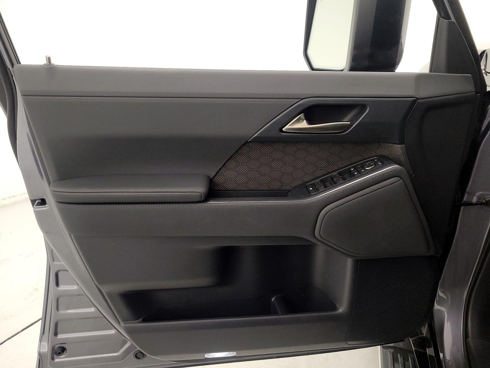 Thumbnail: 2024 Lexus GX - 12