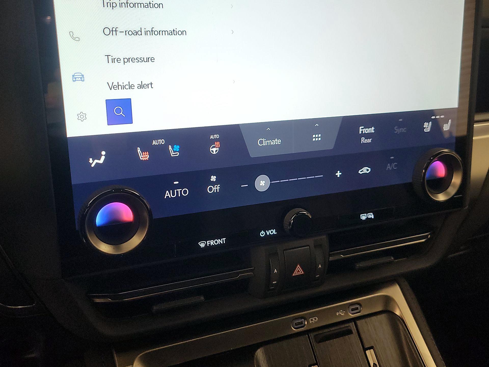 Thumbnail: 2024 Lexus GX - 16