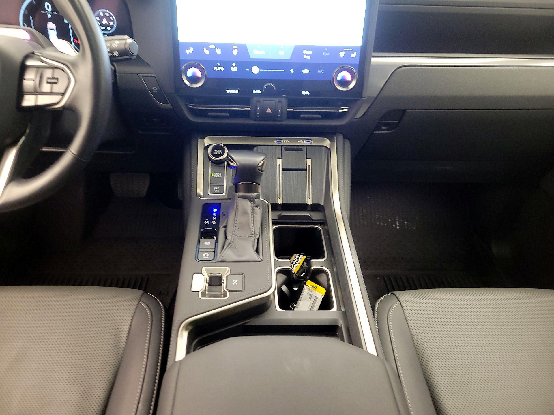 Thumbnail: 2024 Lexus GX - 17