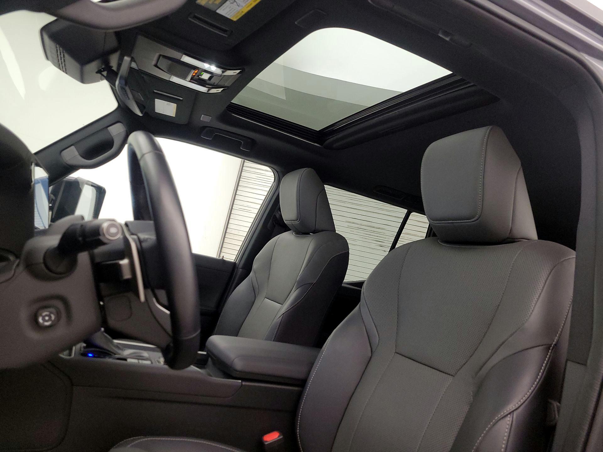 Thumbnail: 2024 Lexus GX - 19