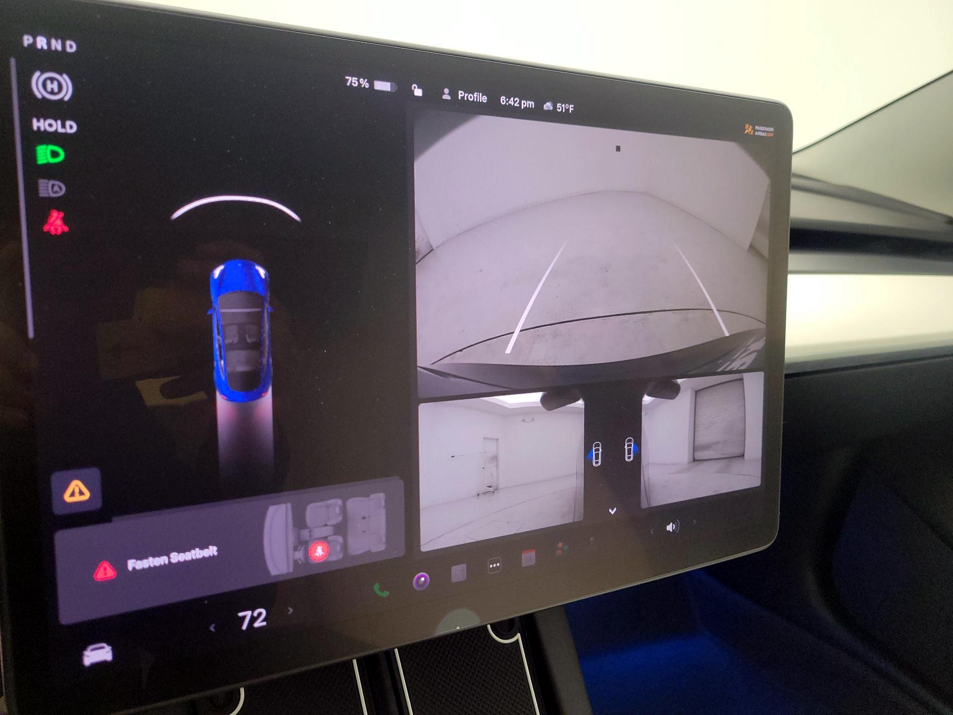 Thumbnail: 2022 Tesla Model 3 - 14