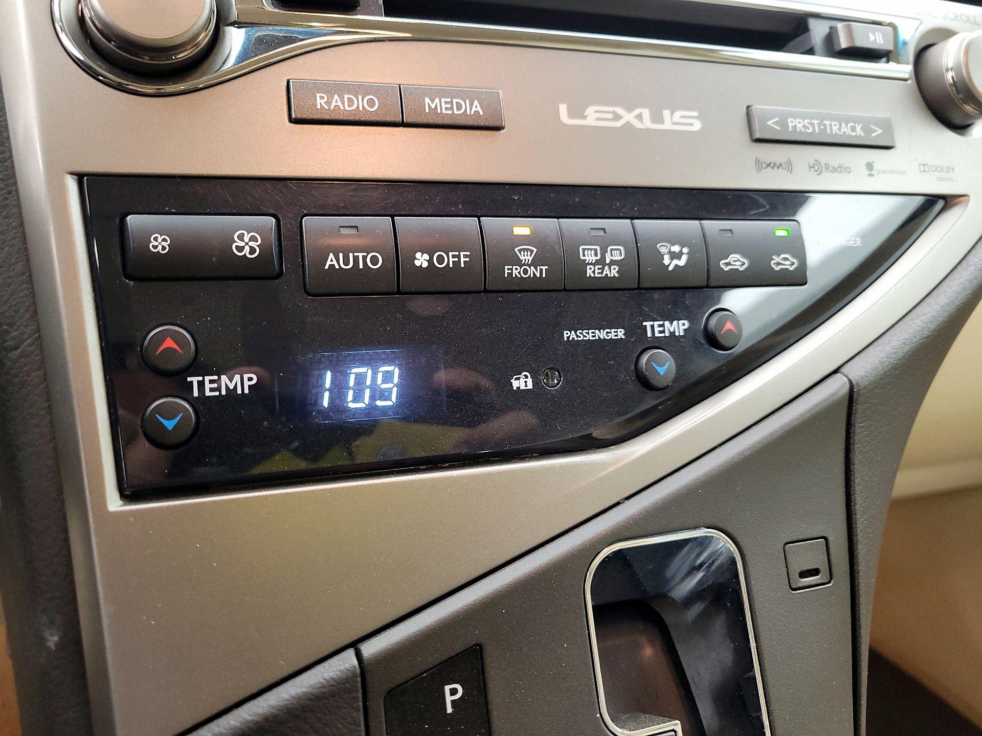 Thumbnail: 2015 Lexus RX - 17