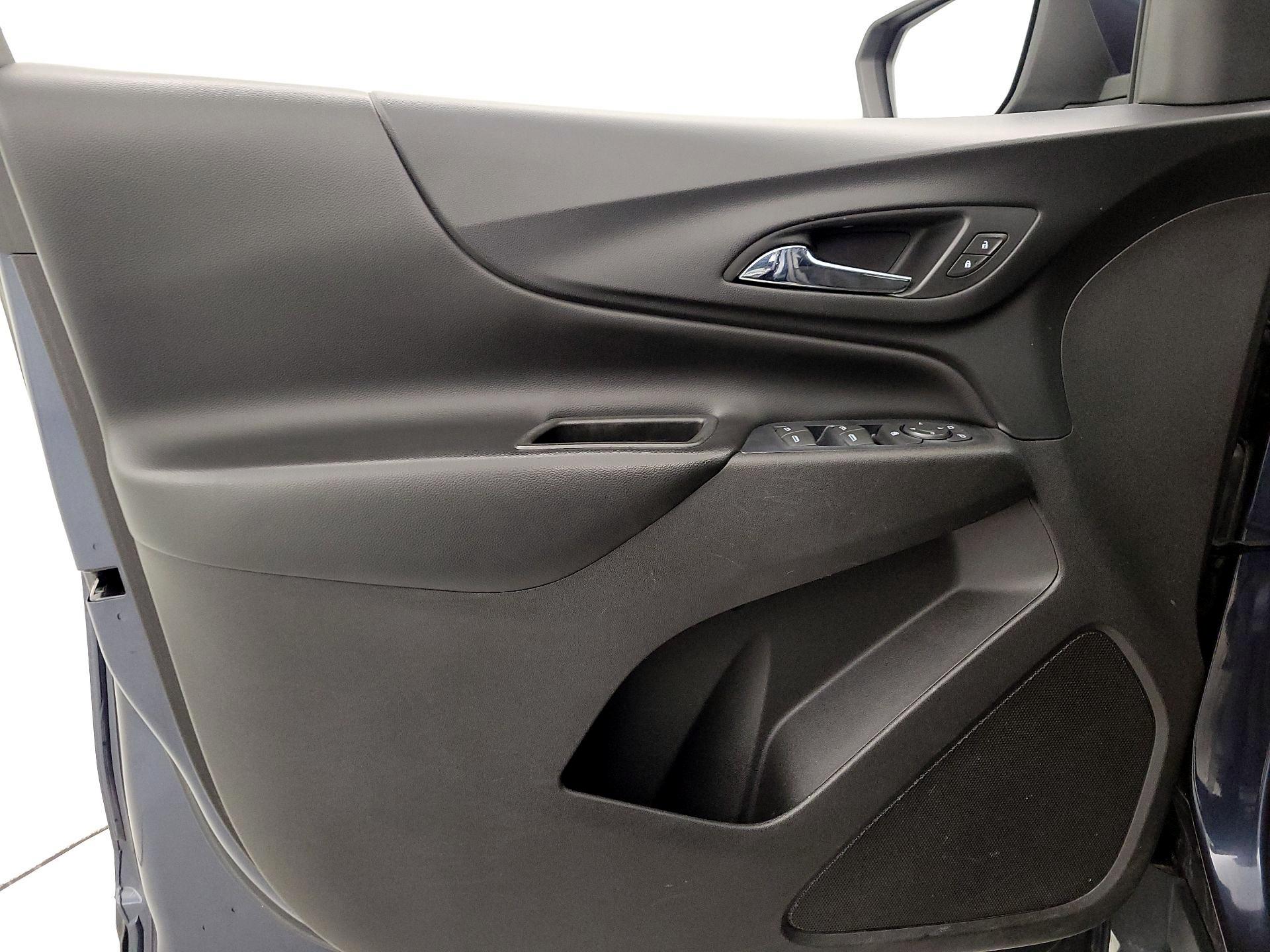 Thumbnail: 2018 Chevrolet Equinox - 12