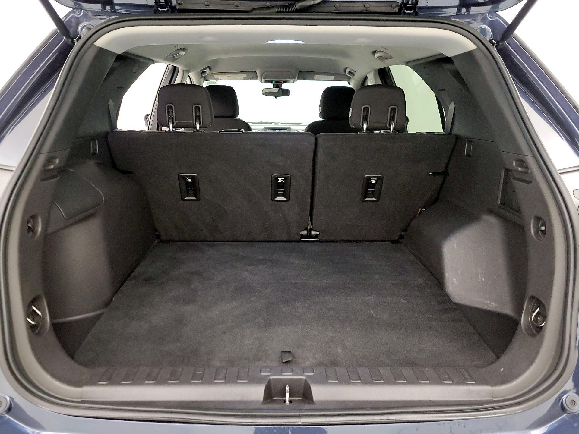 Thumbnail: 2018 Chevrolet Equinox - 20