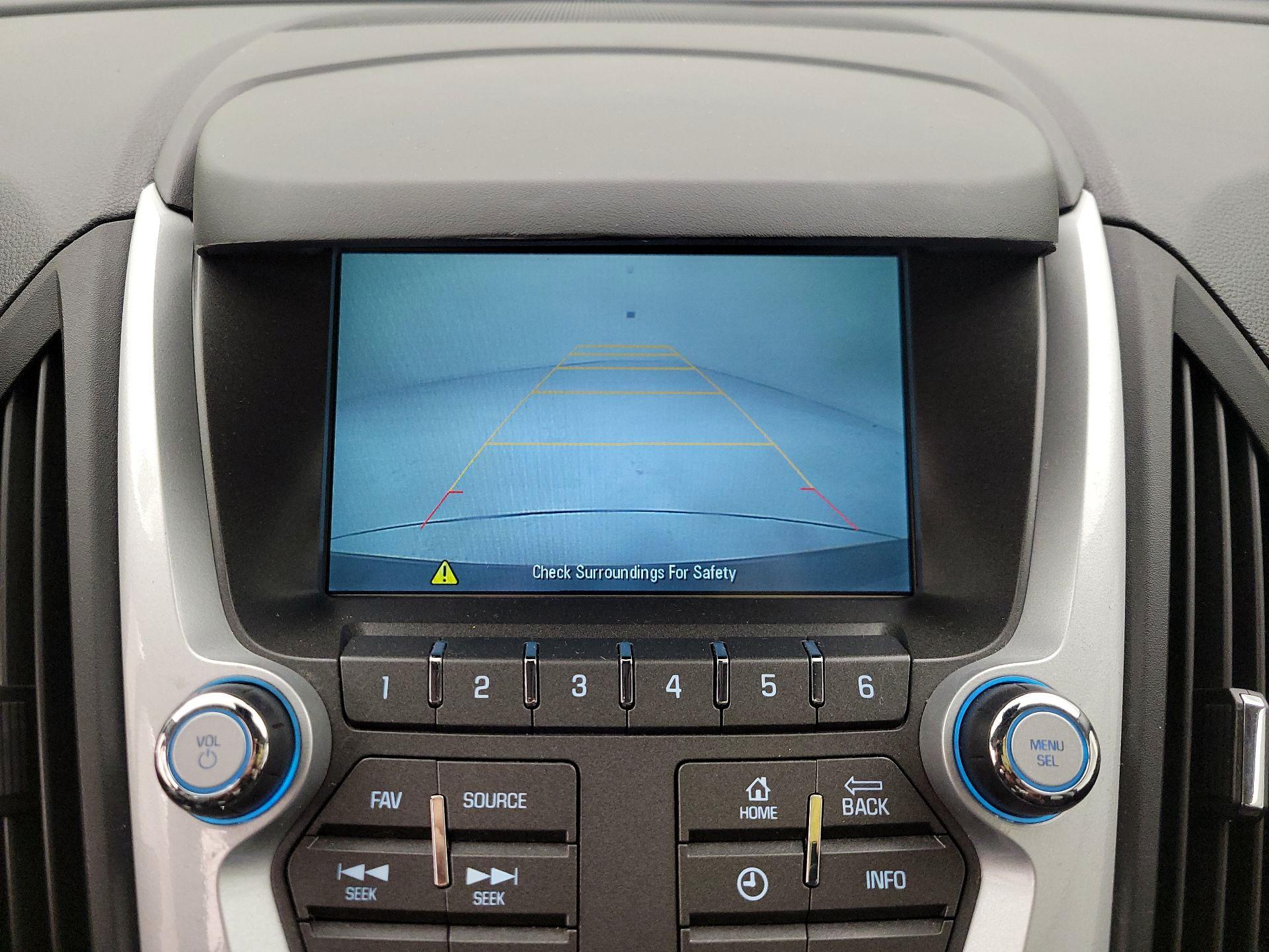 Thumbnail: 2015 Chevrolet Equinox - 13