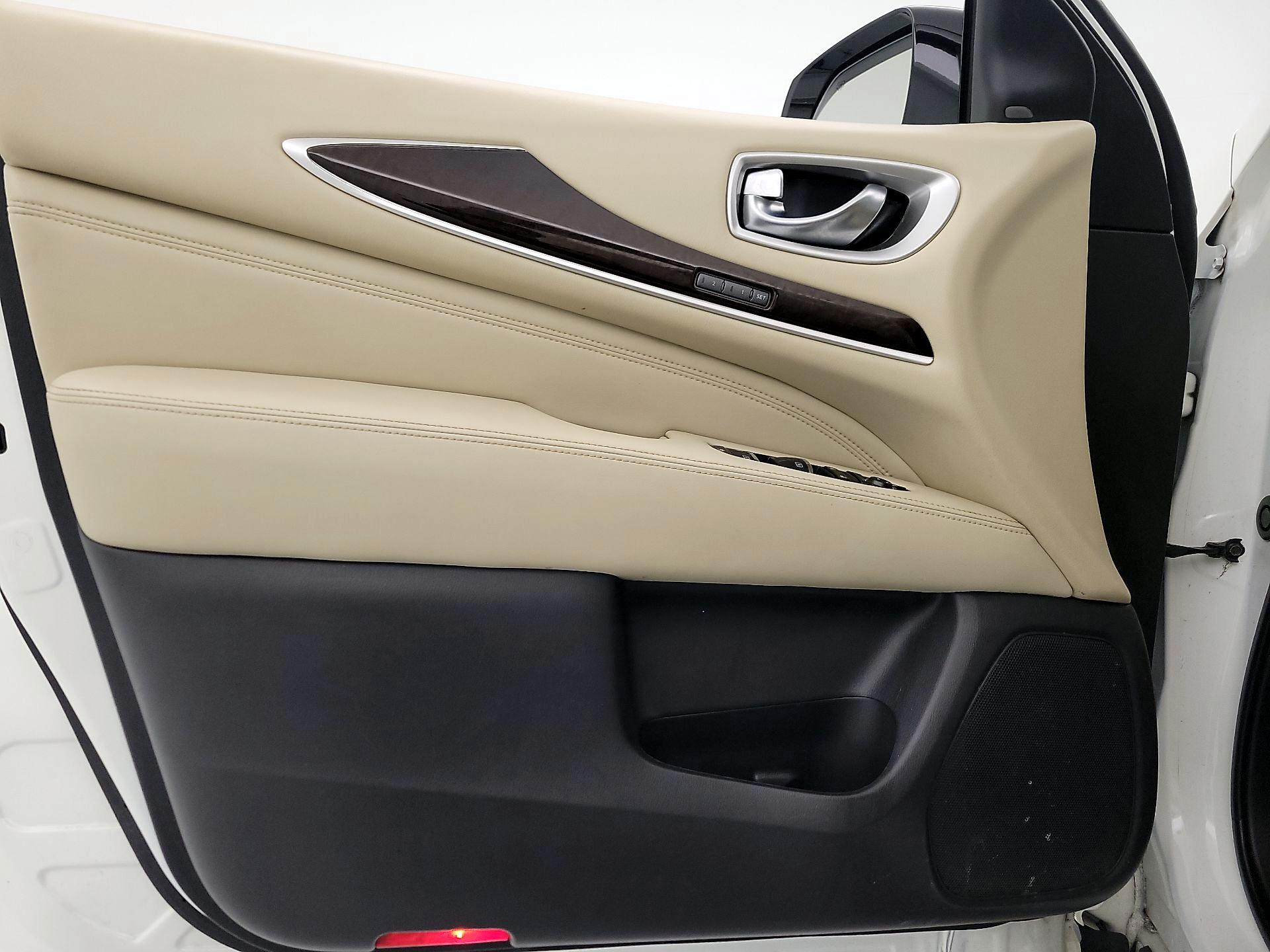 Thumbnail: 2018 INFINITI QX60 - 12