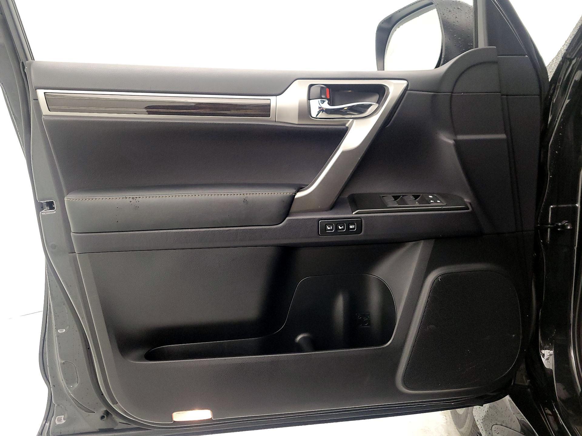 Thumbnail: 2023 Lexus GX - 12