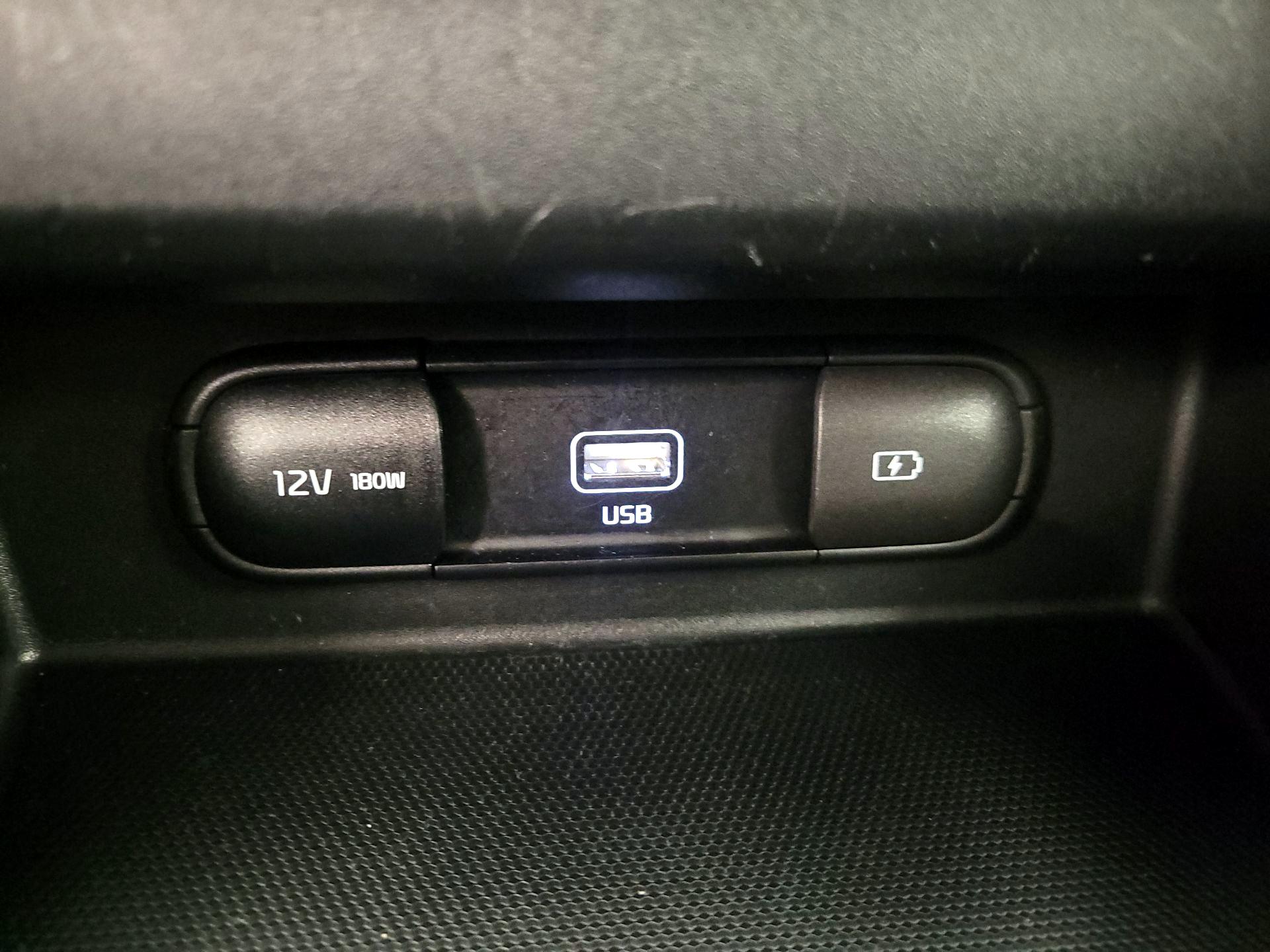 Thumbnail: 2023 Kia Seltos - 19