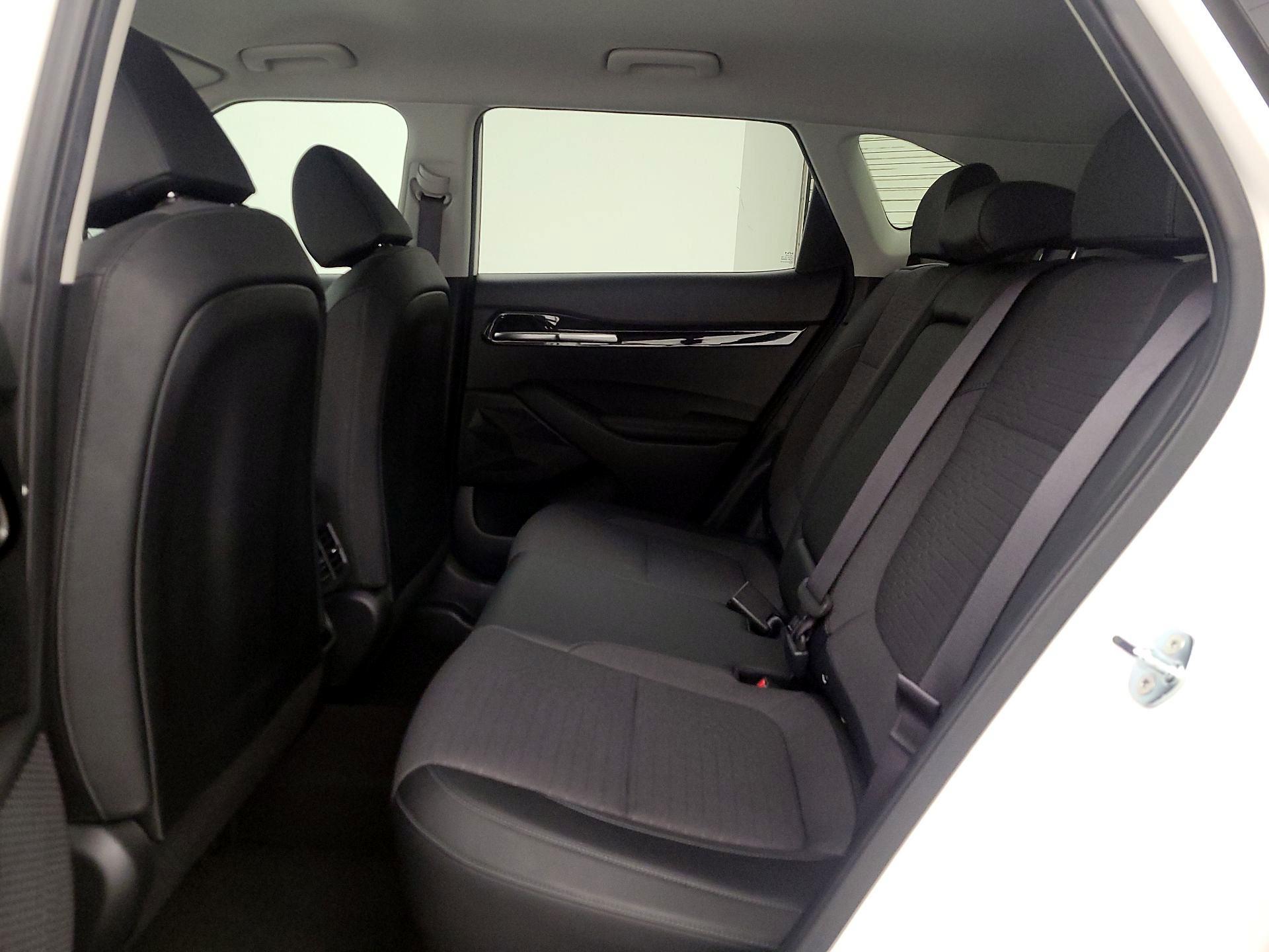 Thumbnail: 2023 Kia Seltos - 20