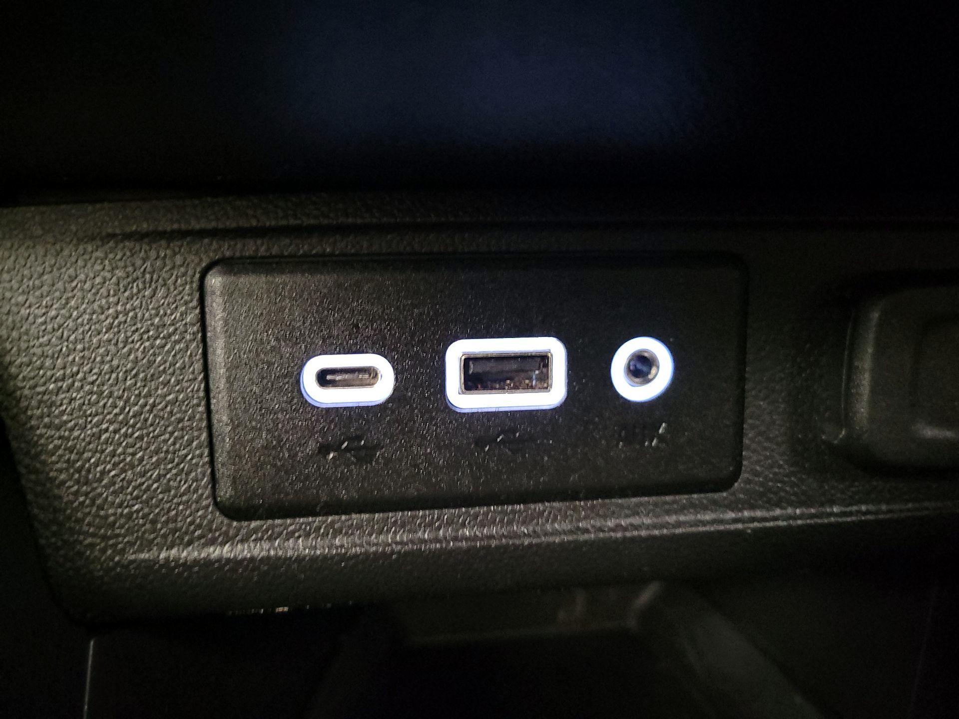 Thumbnail: 2020 Buick Encore GX - 18