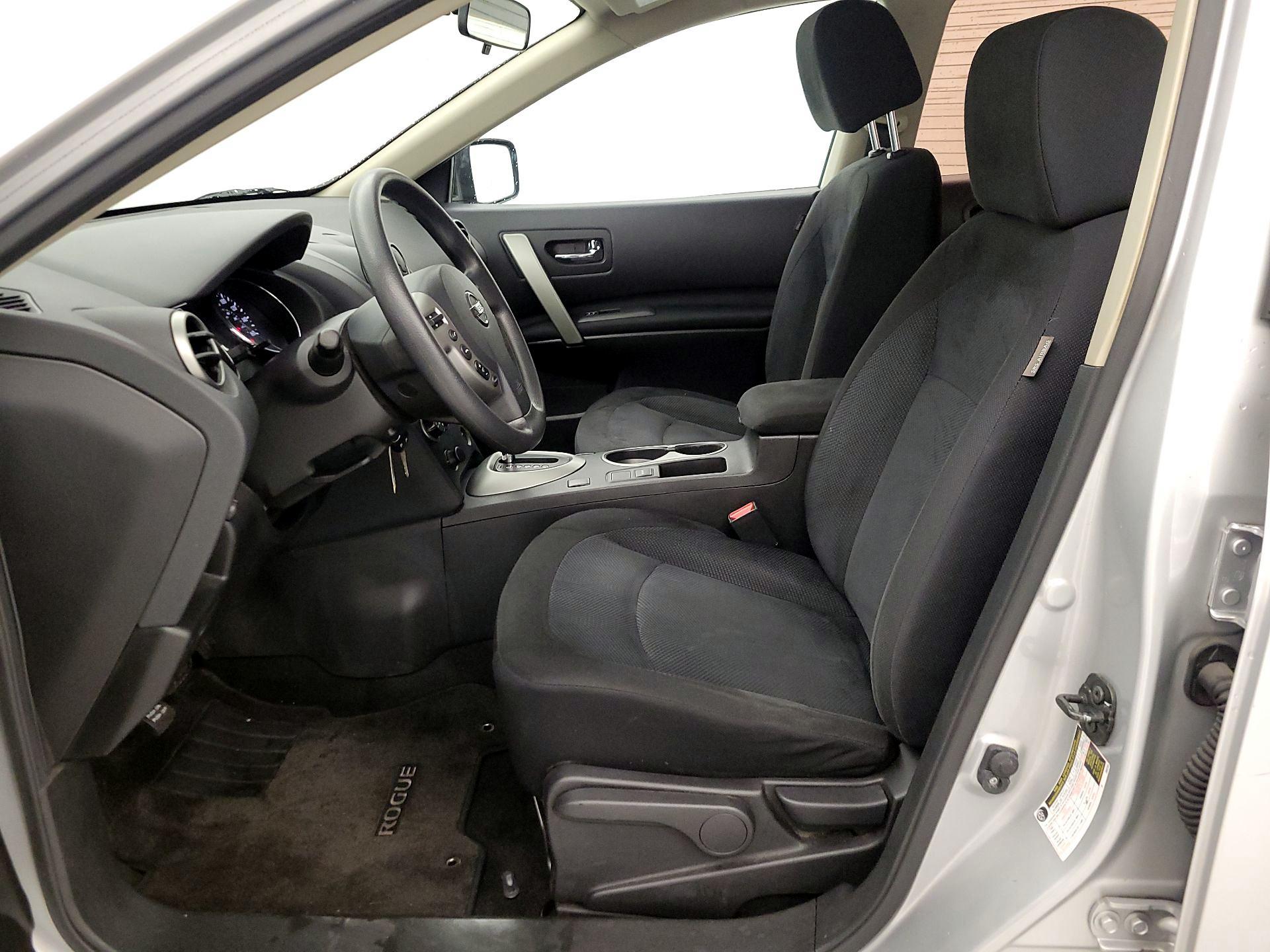 Thumbnail: 2015 Nissan Rogue - 11