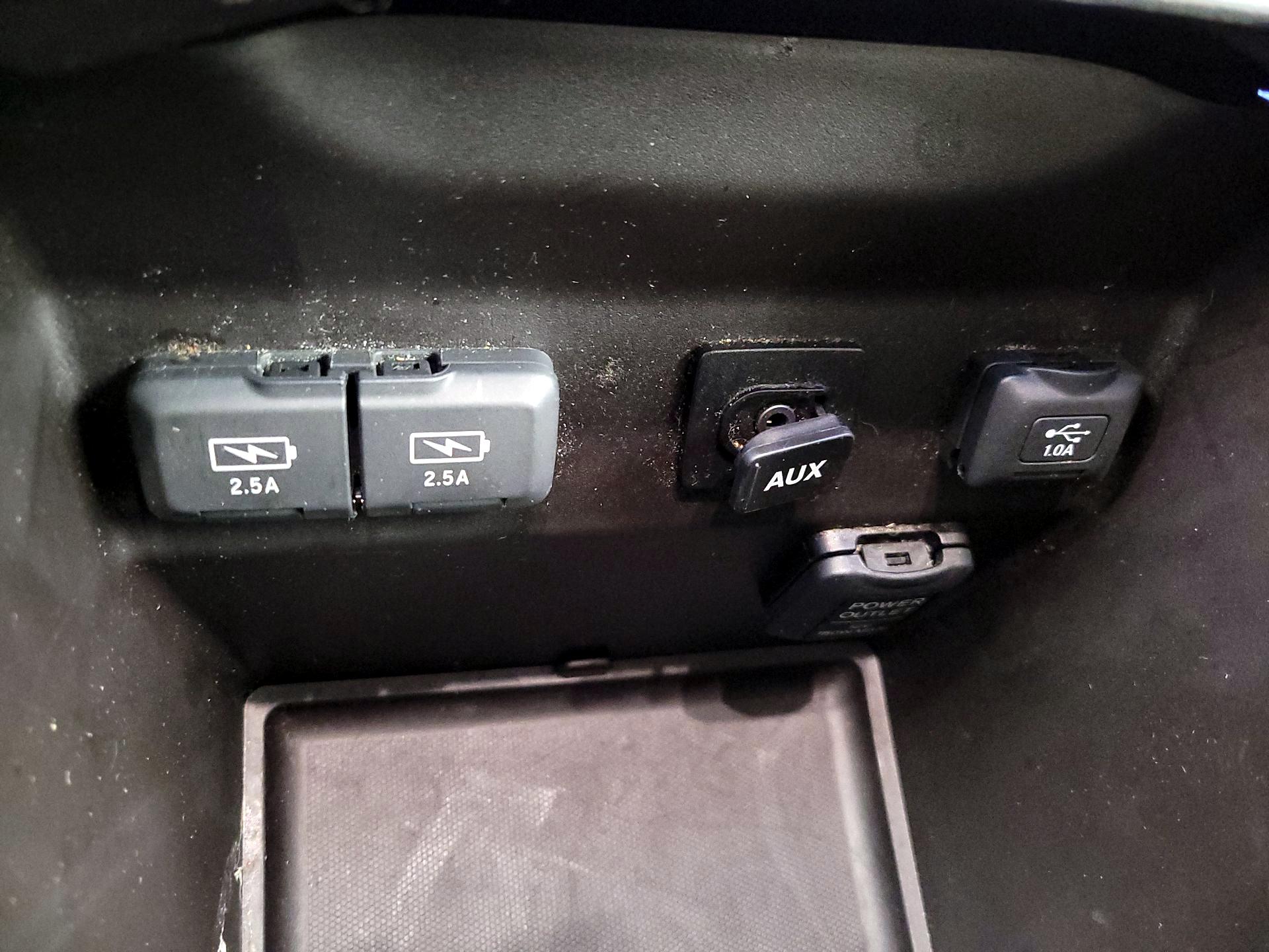 Thumbnail: 2017 Acura MDX - 18