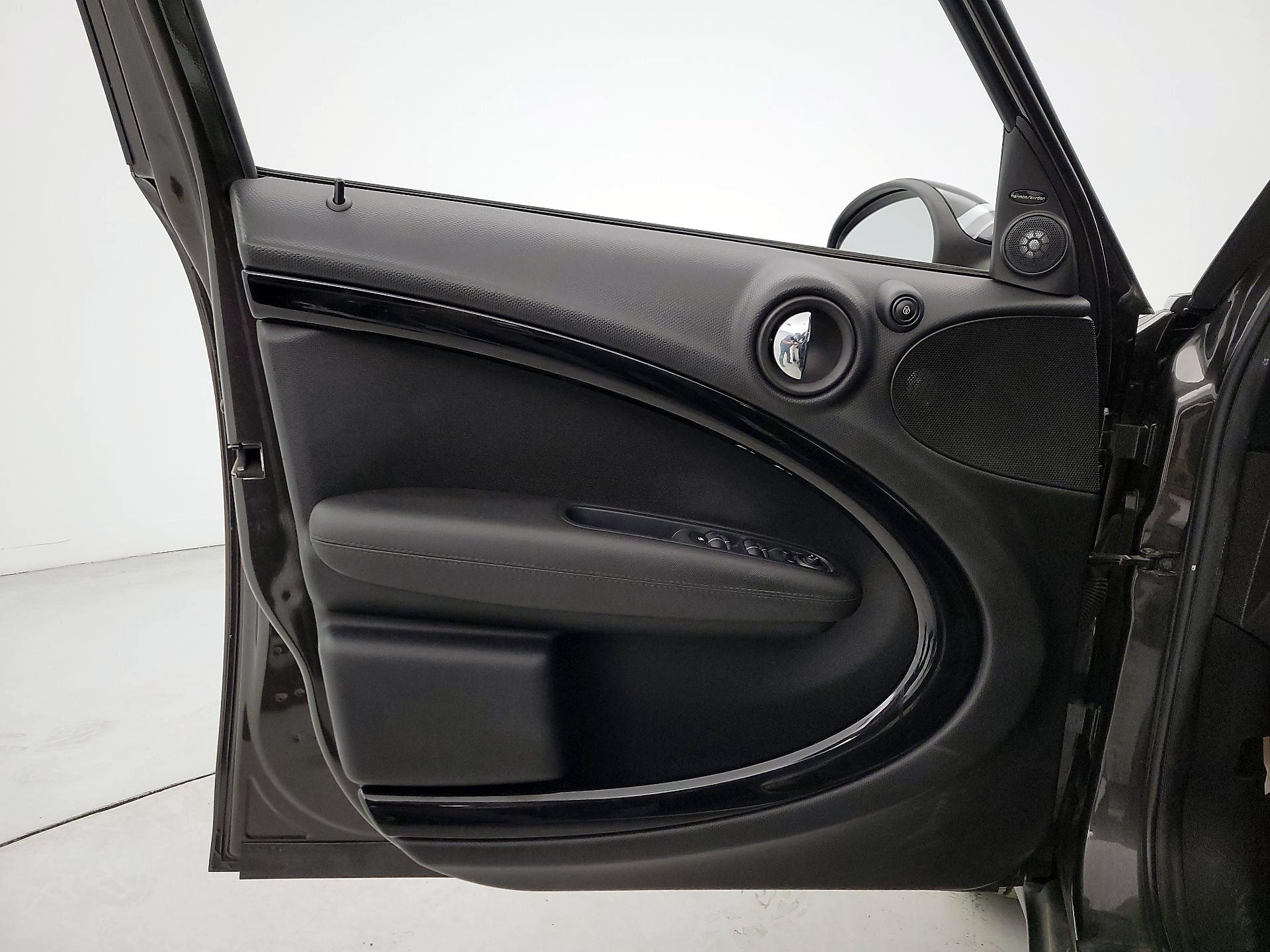 Thumbnail: 2015 MINI Cooper Countryman - 12