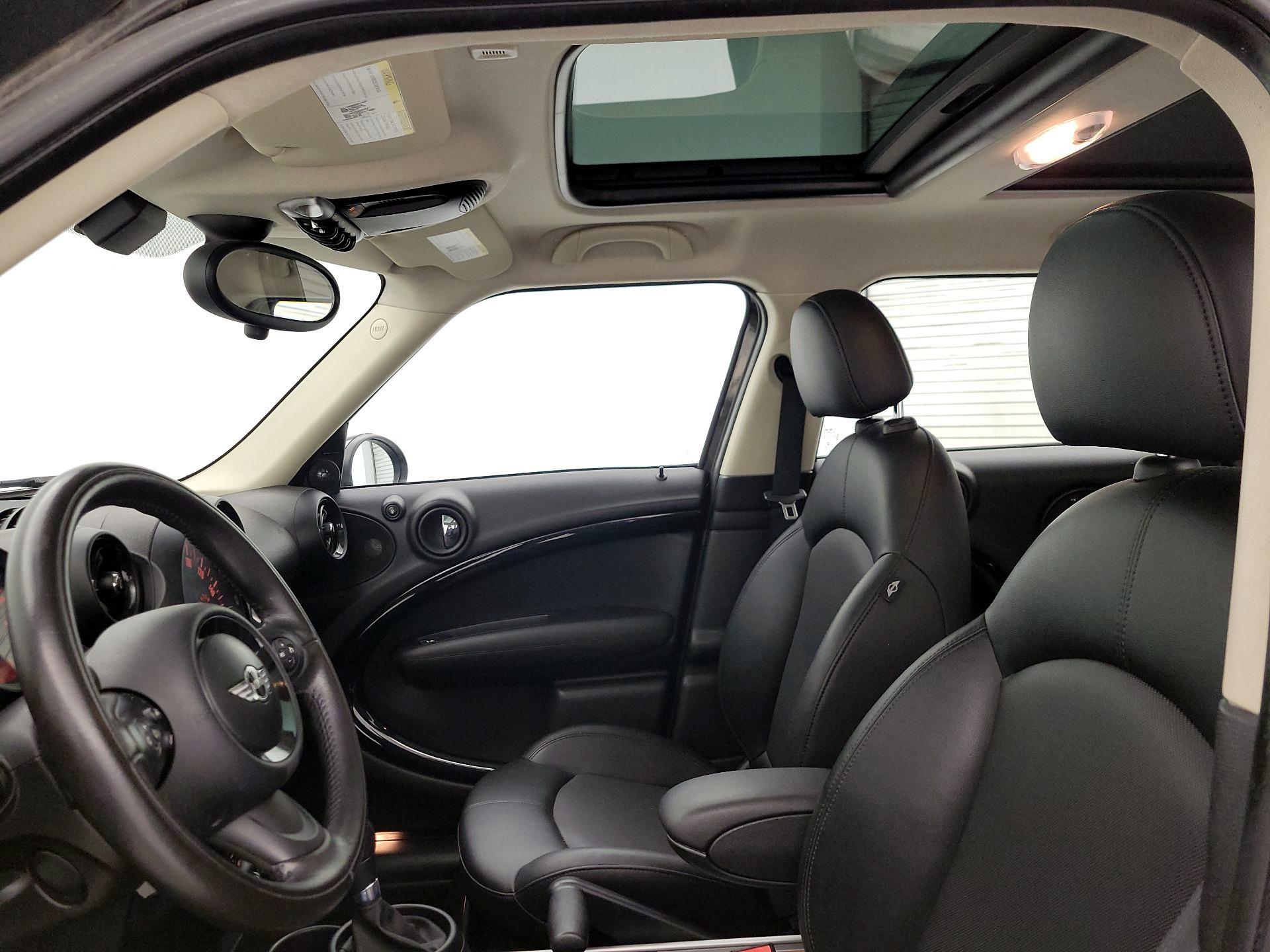 Thumbnail: 2015 MINI Cooper Countryman - 17
