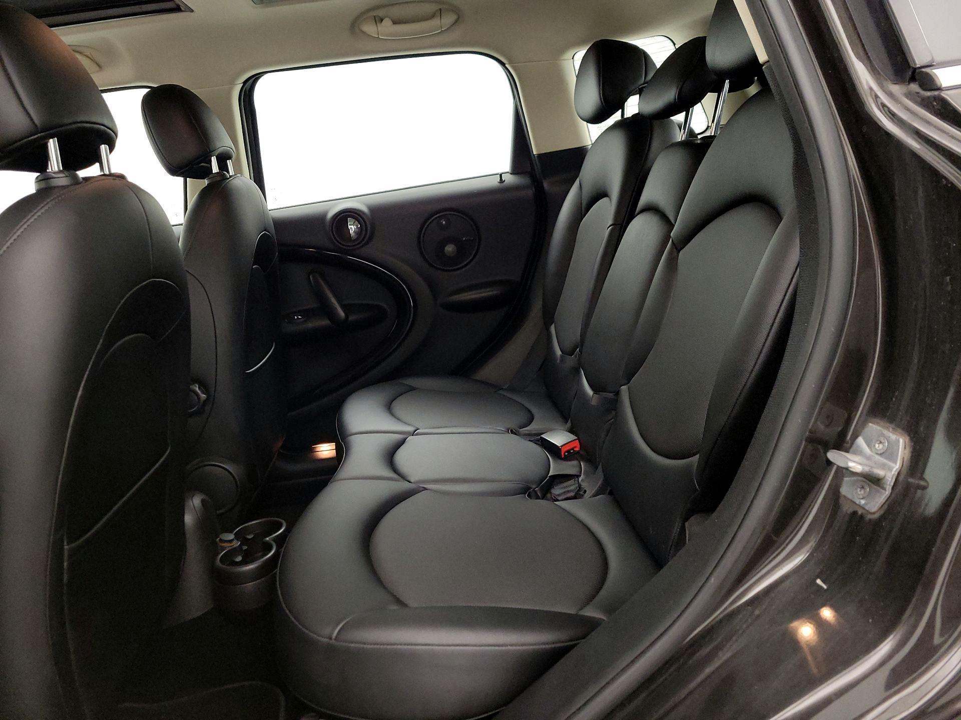 Thumbnail: 2015 MINI Cooper Countryman - 18