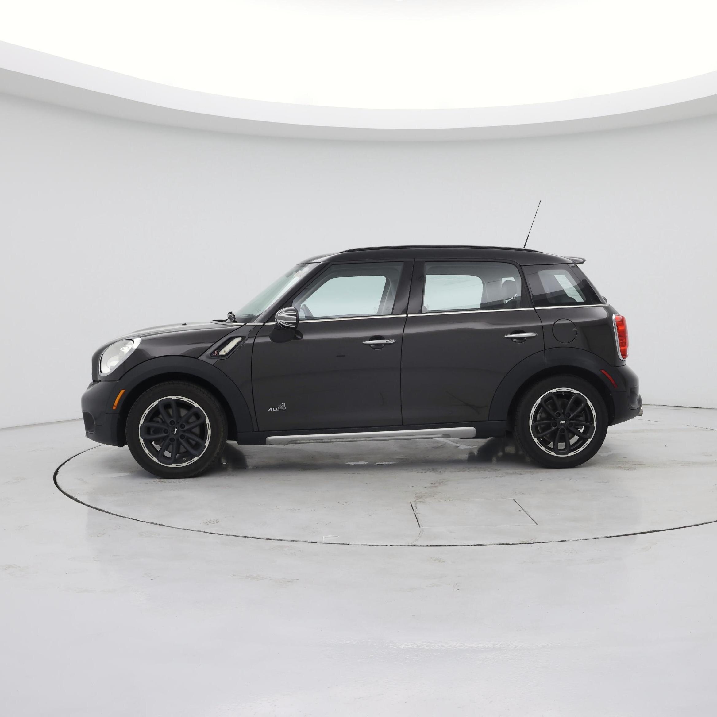 Thumbnail: 2015 MINI Cooper Countryman - 3