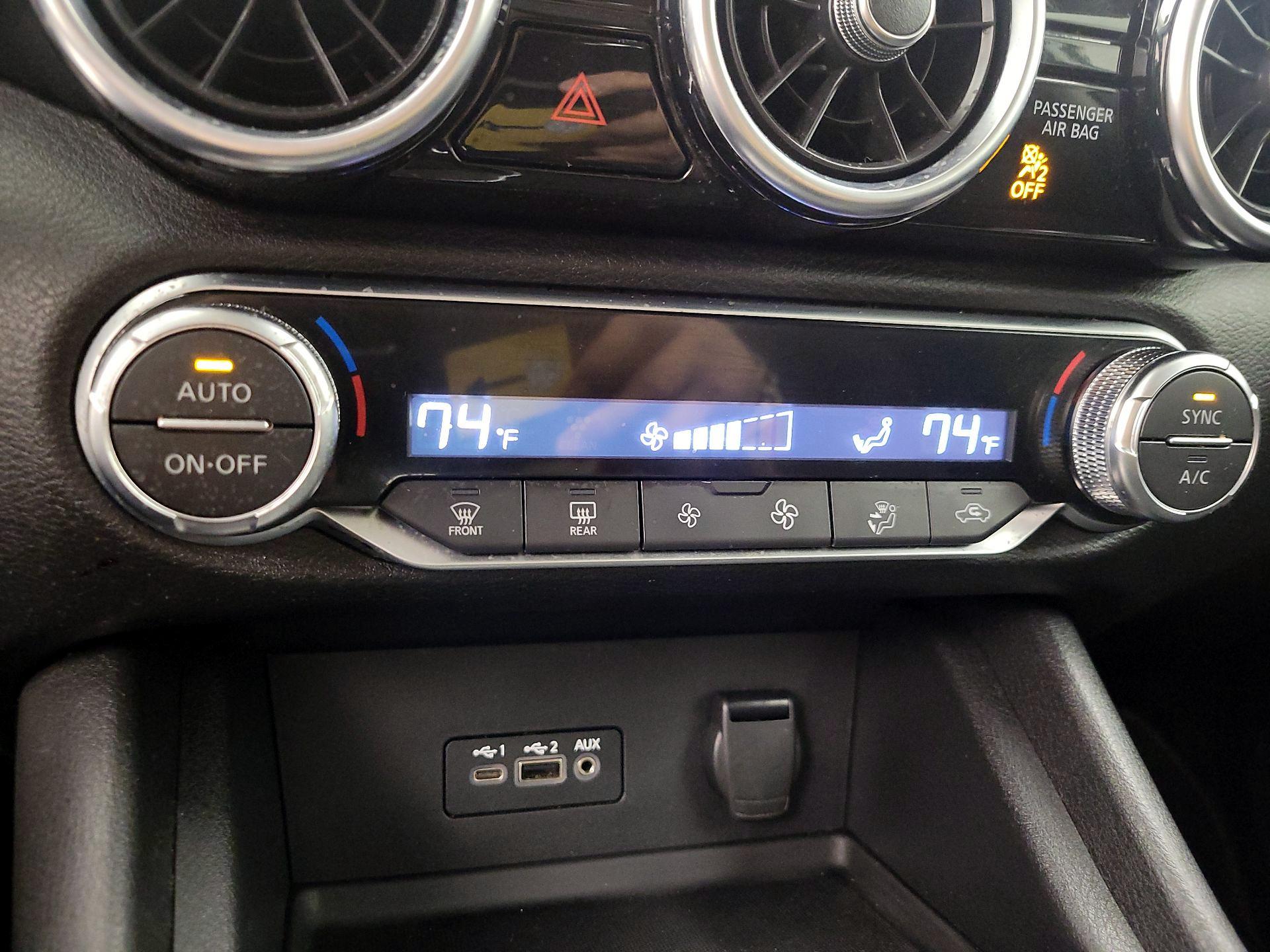 Thumbnail: 2021 Nissan Sentra - 16