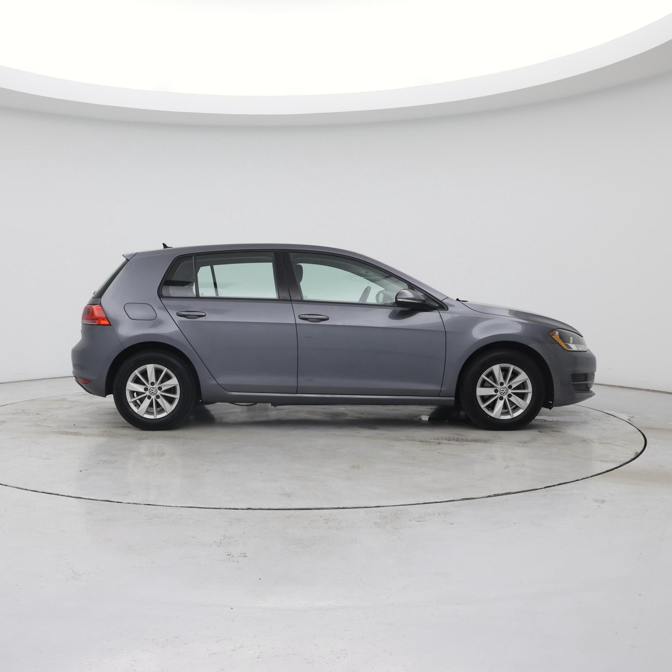 Thumbnail: 2016 Volkswagen Golf - 7