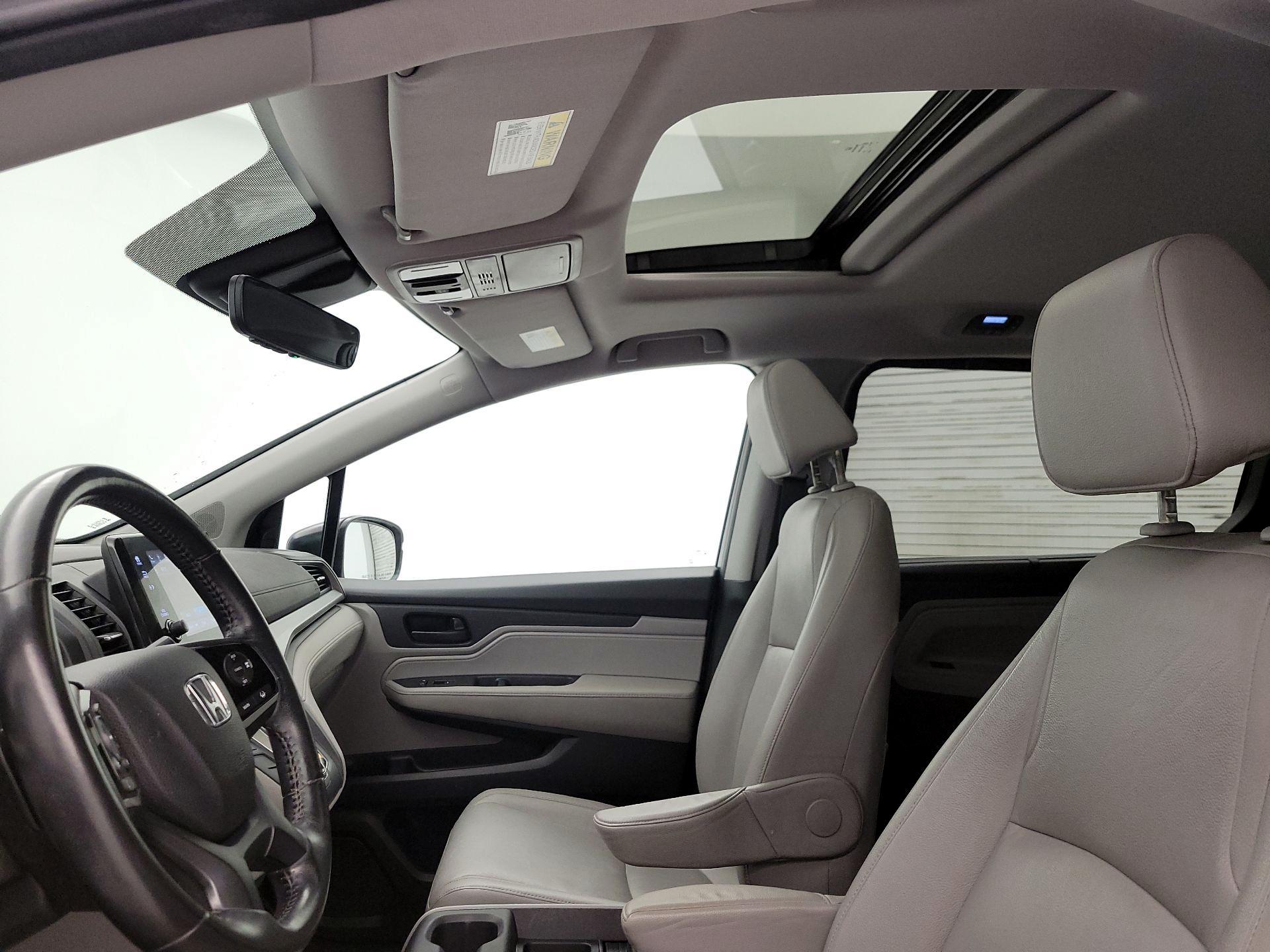 Thumbnail: 2018 Honda Odyssey - 19