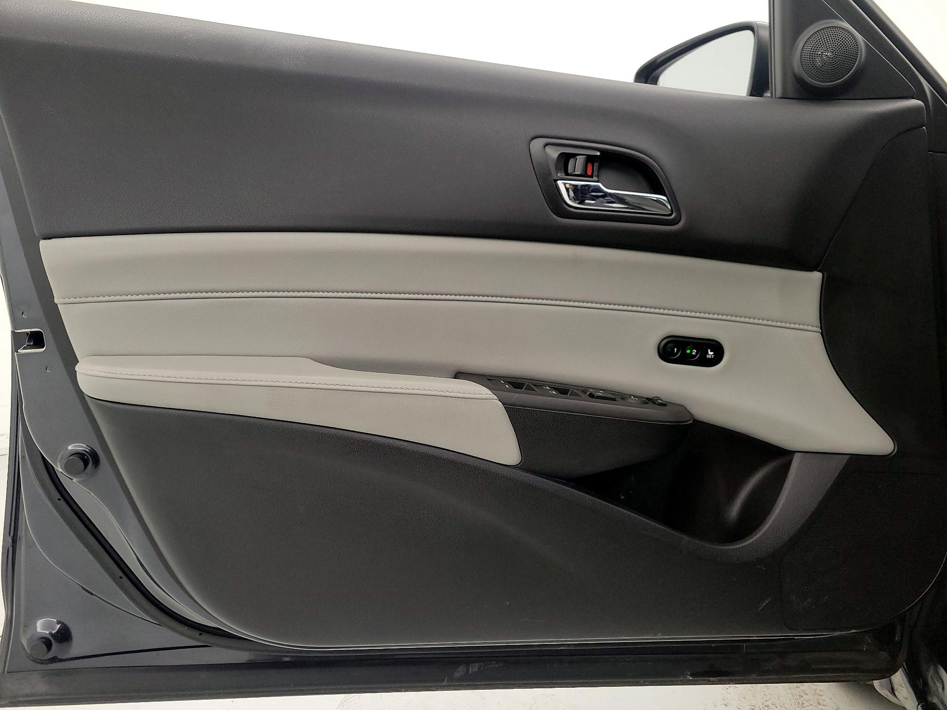 Thumbnail: 2016 Acura ILX - 12